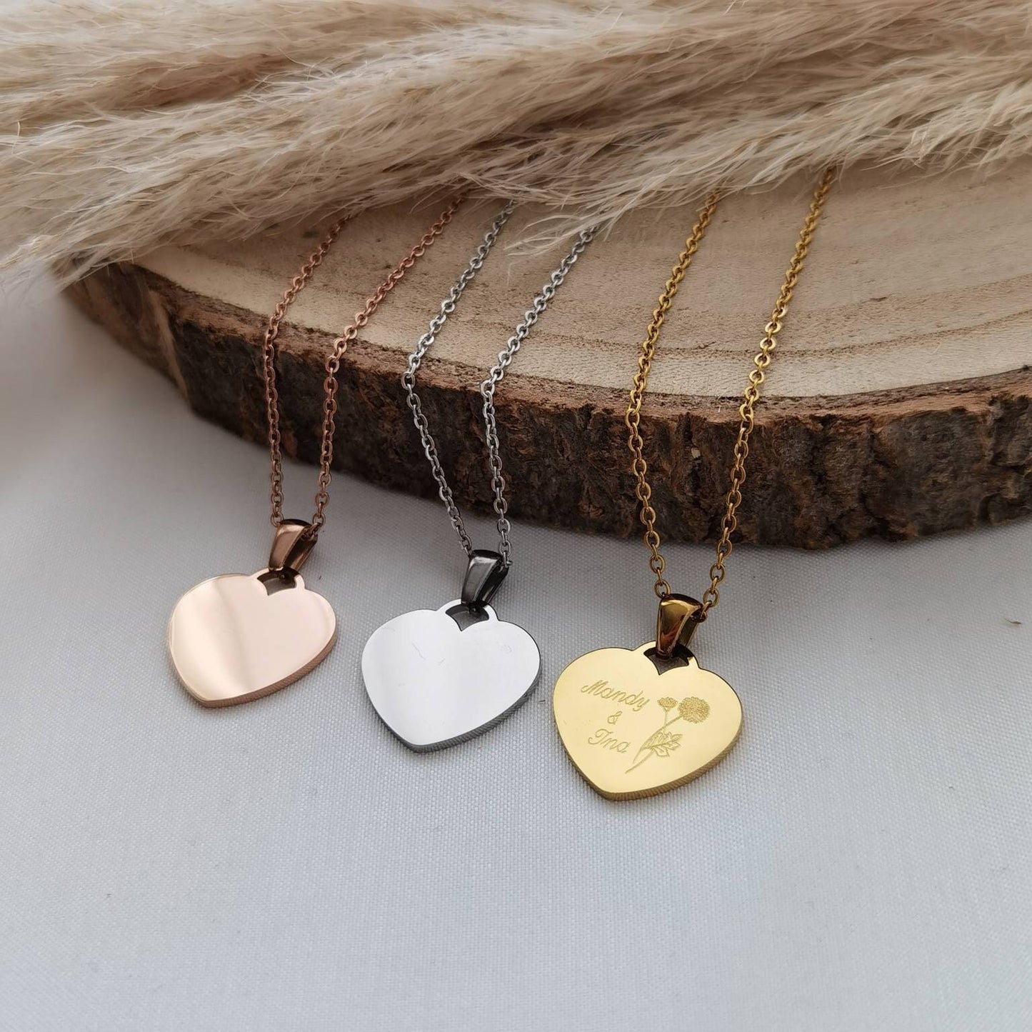 Herz Kette personalisiert mit Gravur Plättchen in Gold, Silber & Rosé, Kette mit Herz Anhänger personalisiert als Geschenk, Halskette Gold