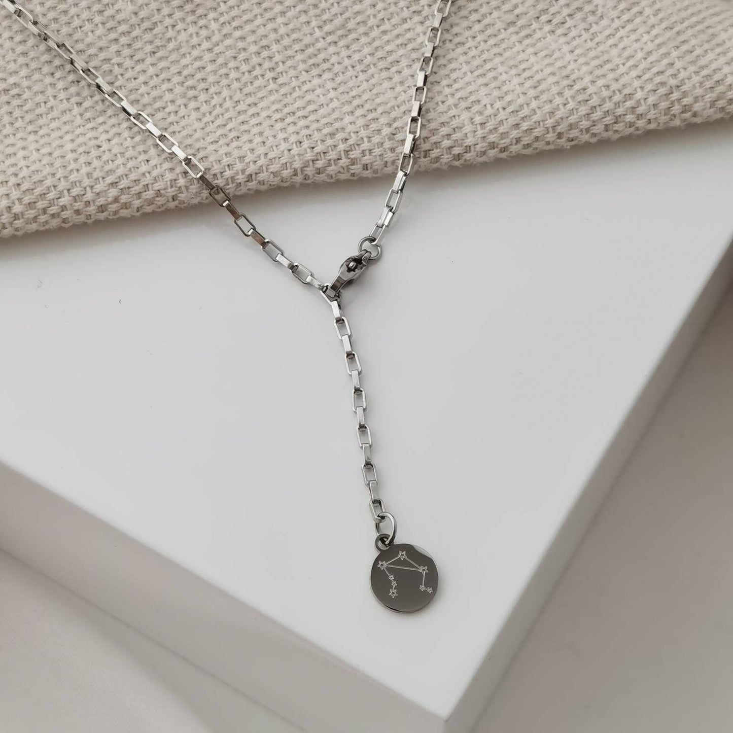 Personalisierte Kette in Gold,Rosé,Silber aus Edelstahl,12mm Gravur Plättchen Anhänger,Namenskette,Buchstabenkette,Personalisiertes Geschenk
