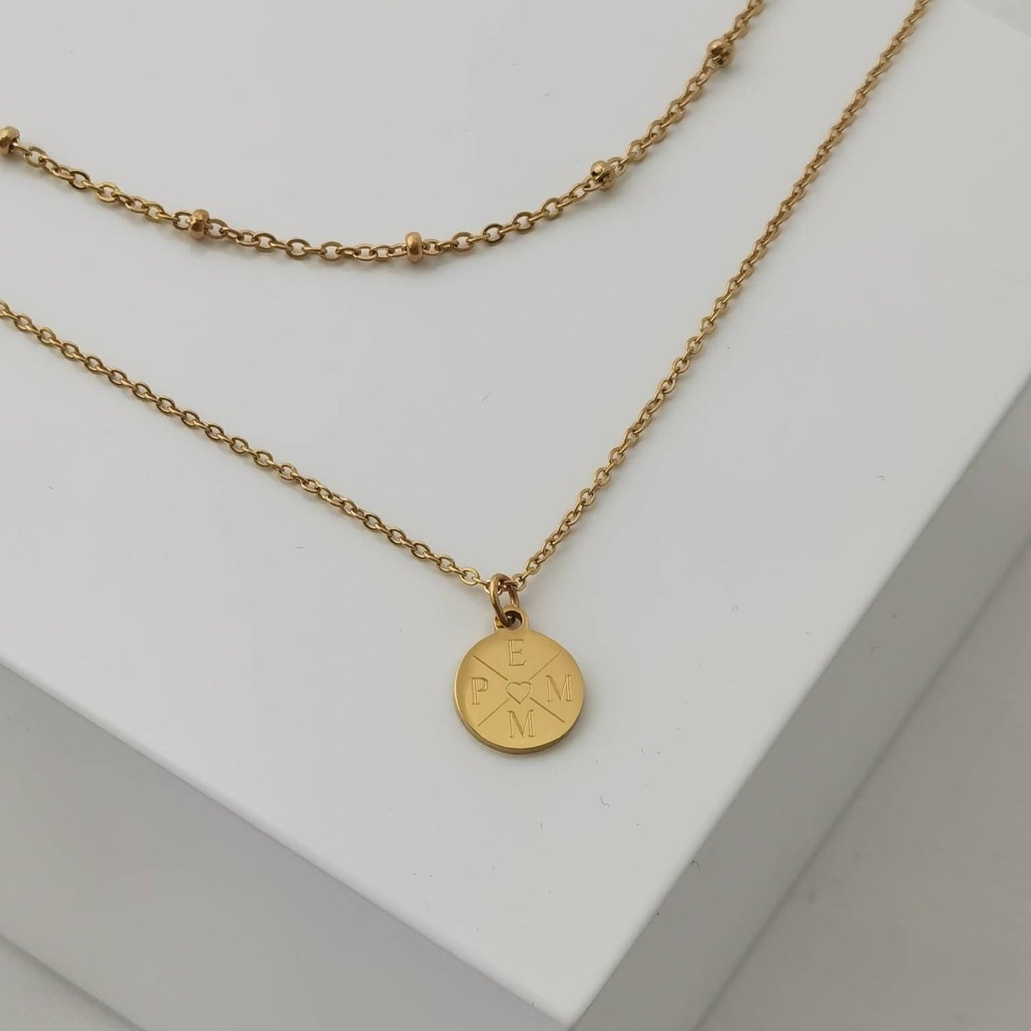 Mehrreihige, personalisierte Plättchen Kette in Gold,Silber & Rosé aus Edelstahl, Halskette Gold mit Buchstaben Gravur, Namenskette Geschenk