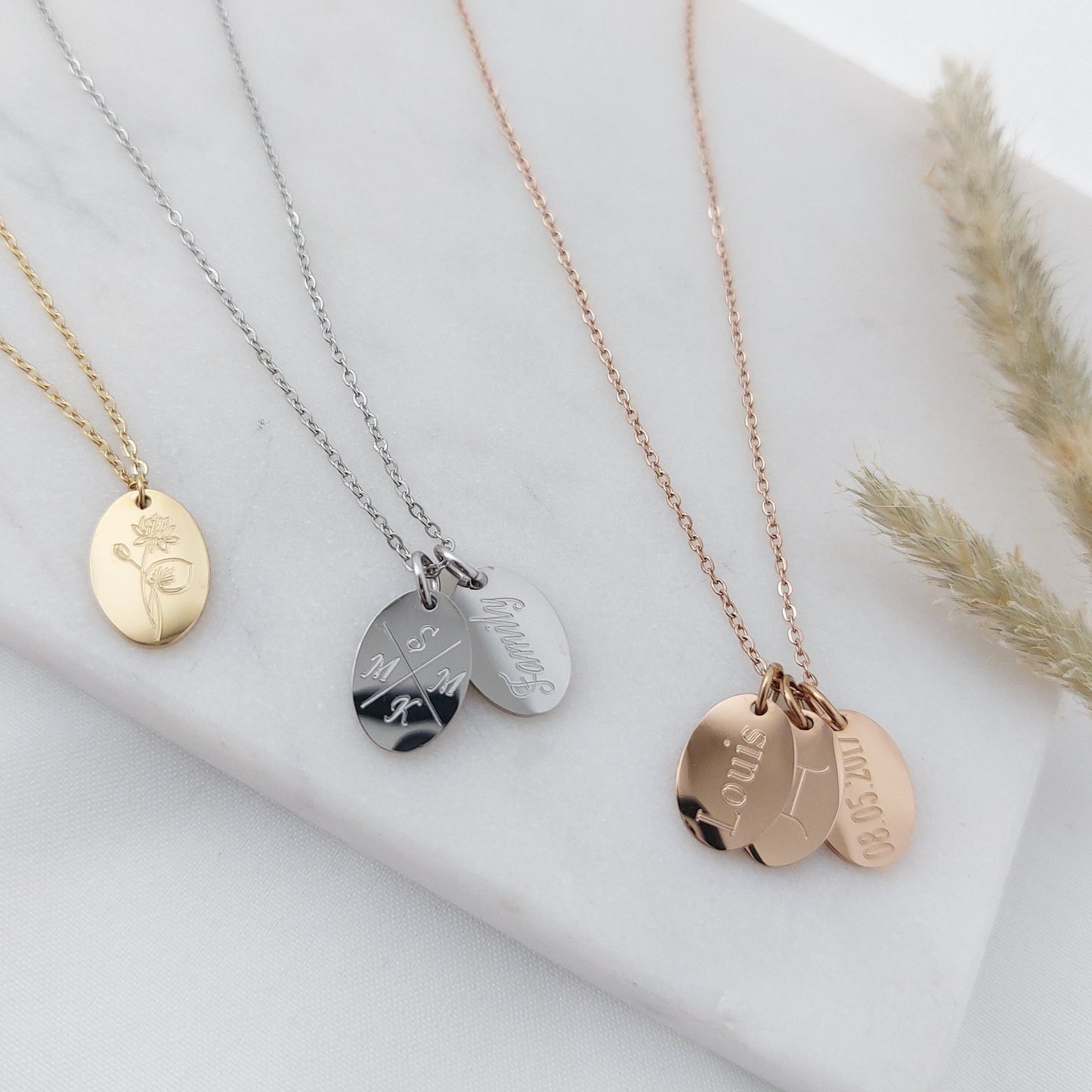 Personalisierte Geburtsblumenkette in Gold,Silber,Rosé mit ovalen 13x9mm Plättchen Anhängern, personalisiertes Geschenk für Frauen, Freundin