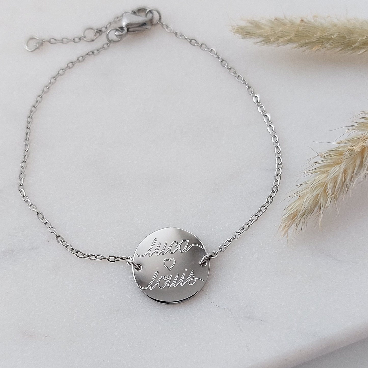 Personalisiertes Armband in Gold, Silber und Rosé mit 13mm Gravur Plättchen, personalisiertes Geschenk für Mama, Frauen, Freundin
