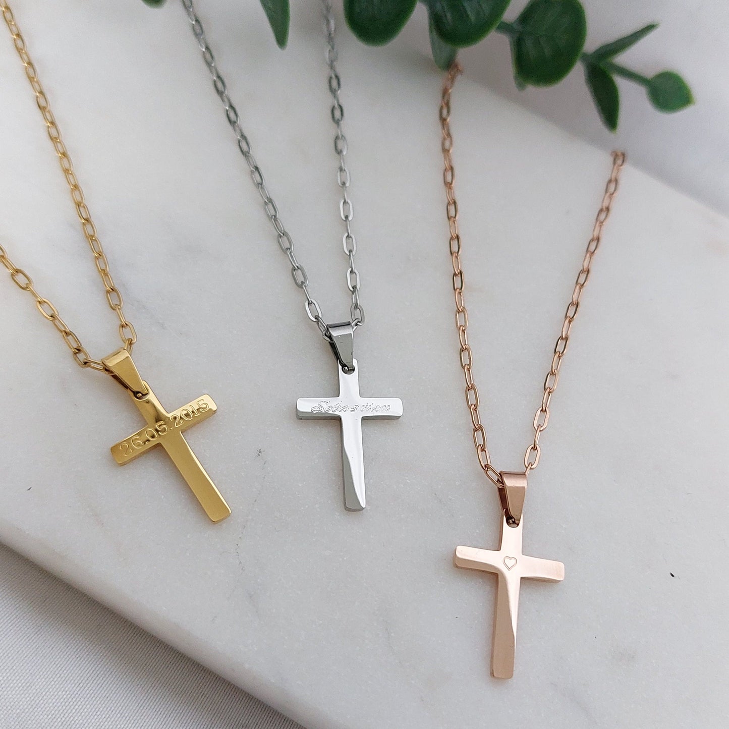 Kreuz Kette personalisiert in Gold, Silber, Rosé, Kreuz Anhänger mit Gravur, Geschenk zur Taufe, zur Hochzeit, zur Kommunion, Konfirmation