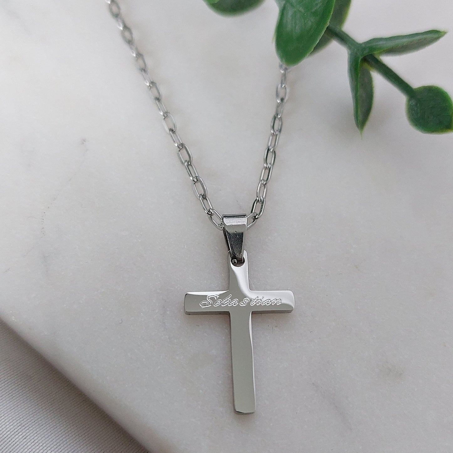 Kreuz Kette personalisiert in Gold, Silber, Rosé, Kreuz Anhänger mit Gravur, Geschenk zur Taufe, zur Hochzeit, zur Kommunion, Konfirmation