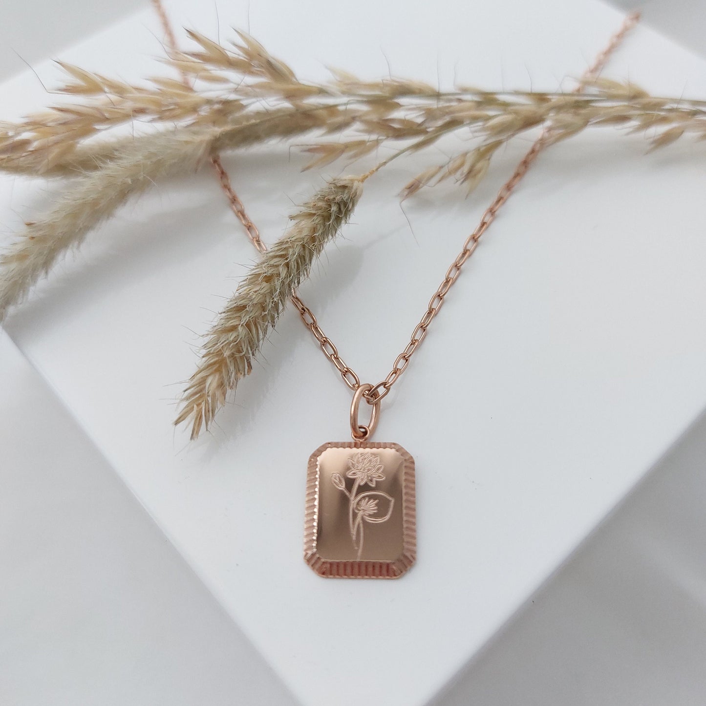 Personalisierte Kette Gold, Silber, Rosé aus Edelstahl, Namenskette, Buchstabenkette, Gravurgeschenk, personalisiertes Geschenk für Frauen