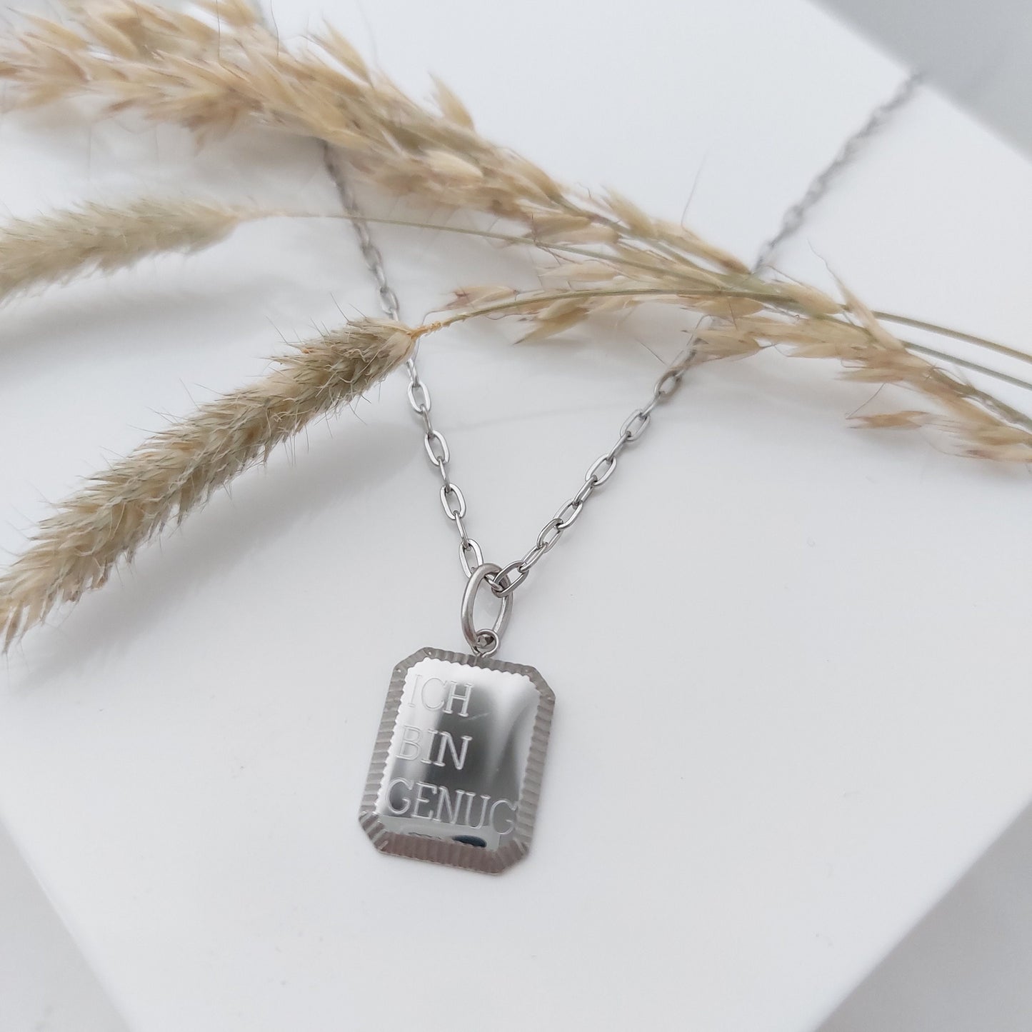 Personalisierte Kette Gold, Silber, Rosé aus Edelstahl, Namenskette, Buchstabenkette, Gravurgeschenk, personalisiertes Geschenk für Frauen