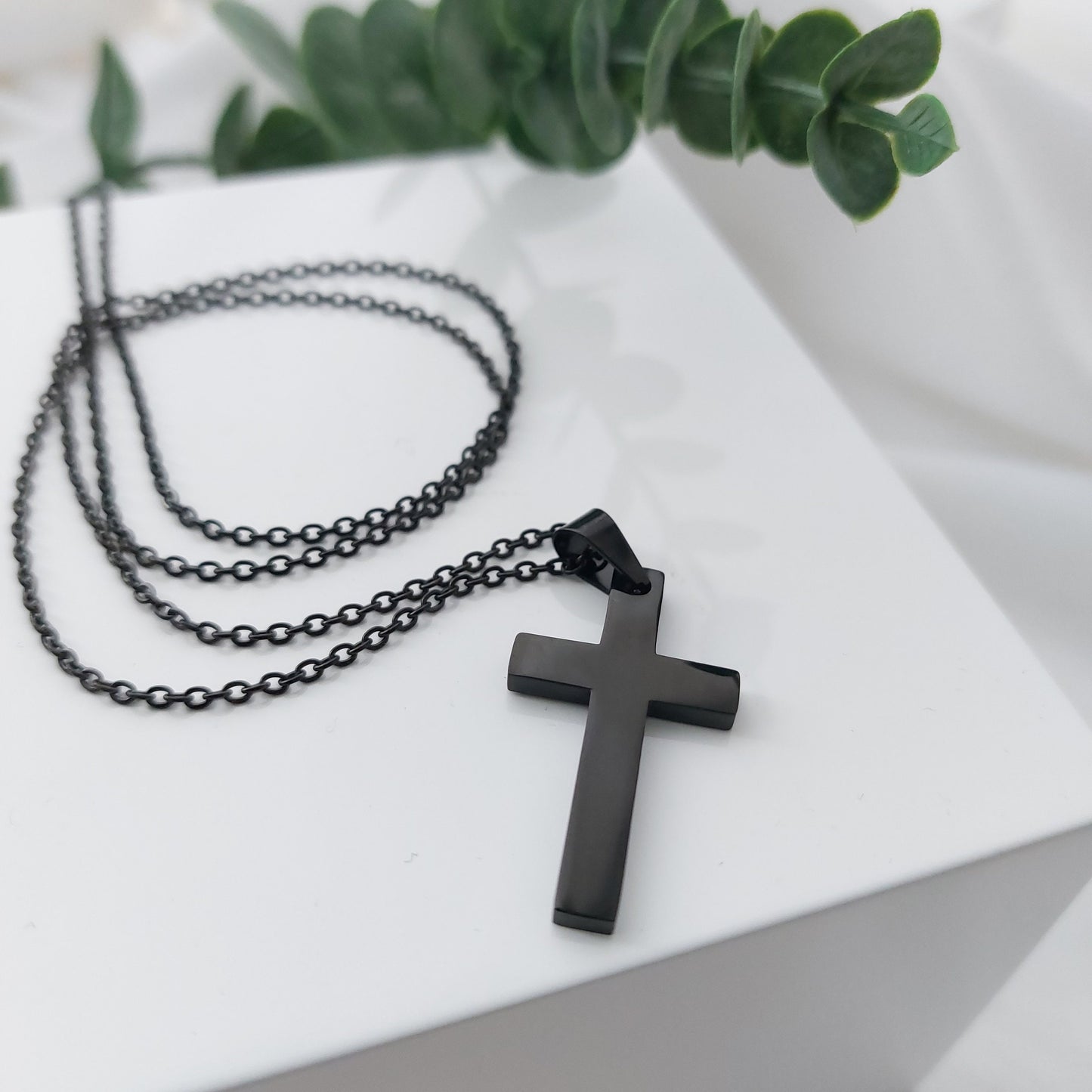 Herren Kreuz Kette personalisiert mit Gravur in Gold,Silber & Schwarz, Herren Kette mit Kreuz Anhänger personalisiert als Geschenk
