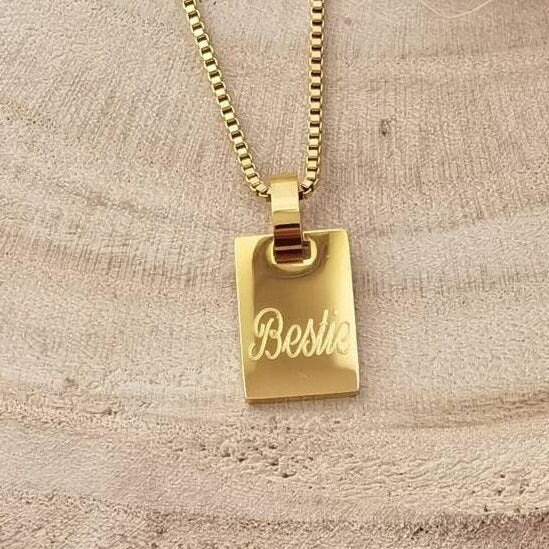 Personalisierte Halskette in Gold, Silber und Rosé mit rechteckigem Gravur Plättchen Anhängern in 15mm oder 20mm, personalisiertes Geschenk