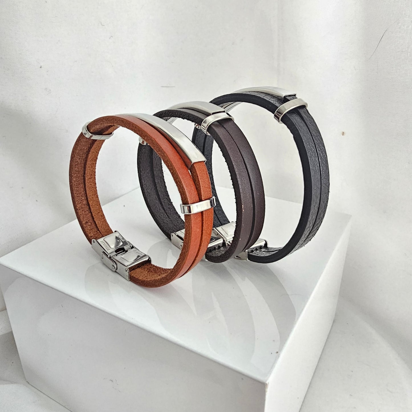 Personalisiertes Männer Armband,Herren Armband Leder+Edelstahl ,Gravur Armband,Herren Armband mit Gravur,Geschenk für Papa,Vatertagsgeschenk