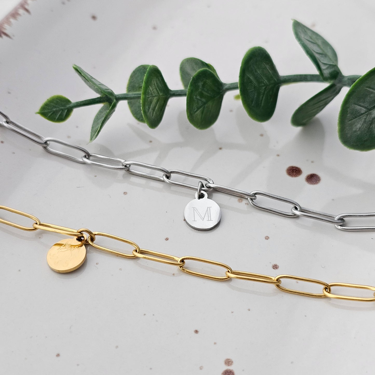 Fußkettchen mit gravur Anhänger in Gold,Rosé oder Silber aus Edelstahl, Fußkette mit buchstaben Plättchen, personalisiertes Geschenk