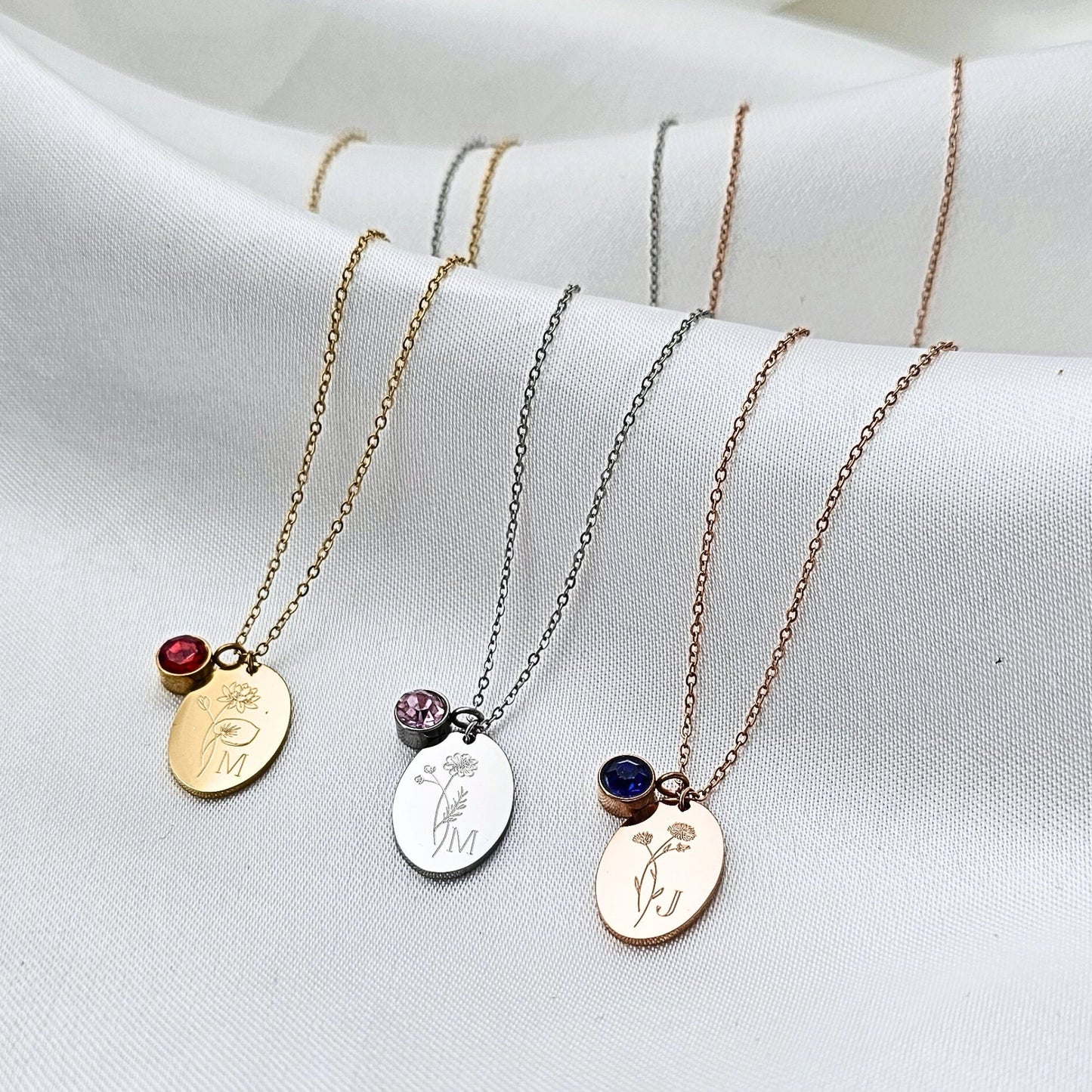 Geburtsblumen Kette personalisiert mit Geburtsstein | Halskette mit Buchstaben Anhänger 18mm | Ketten mit Stein | personalisiertes Geschenk