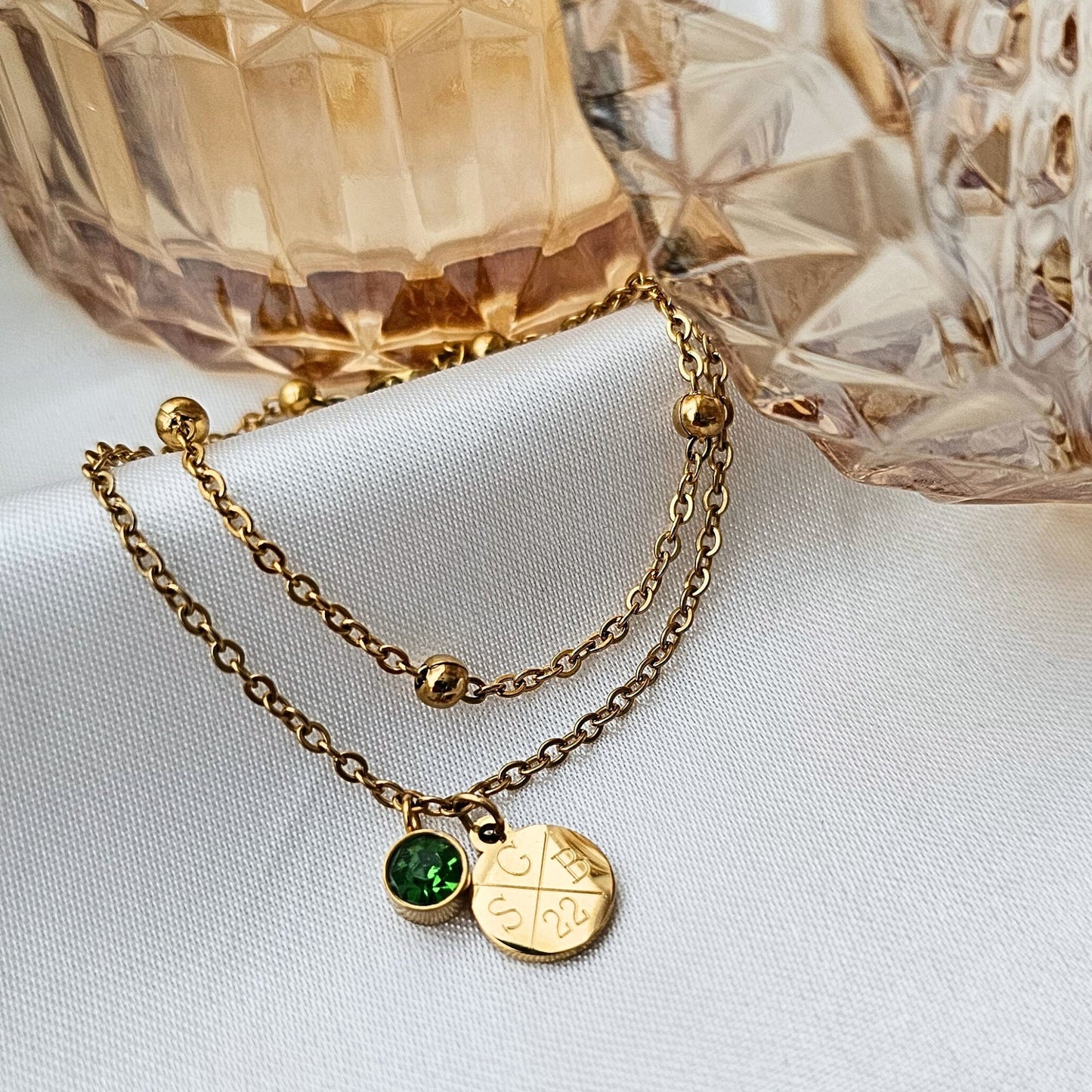 Mehrreihiges Armband mit Gravurplättchen und Geburtsstein, Kugelarmband aus Edelstahl in Silber oder Gold, personalisiertes Geschenk