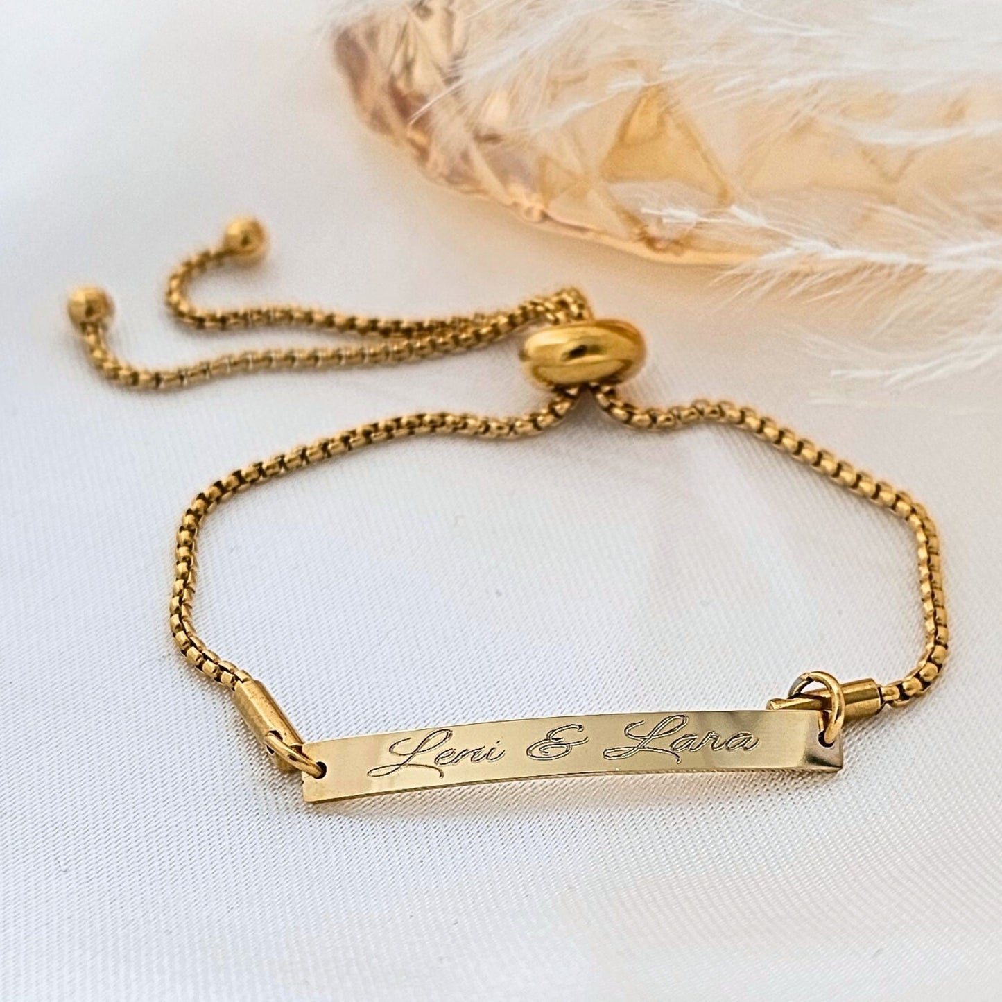 Personalisiertes Edelstahl Armband mit Schiebeverschluss, filigranes Gravur Armband, personalisiertes Weihnachtsgeschenk, Geschenk für sie