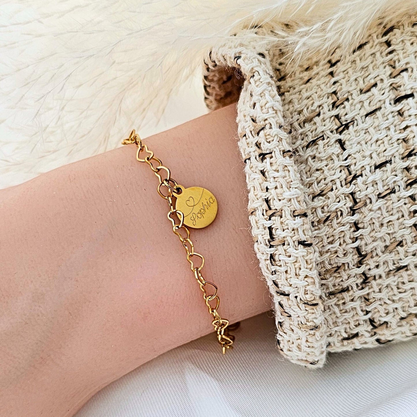 Herz Armband Gold oder Silber aus Edelstahl, filigranes Armband, minimalistischer Schmuck, Geschenk Mama, feines Gliederarmband Herzchen