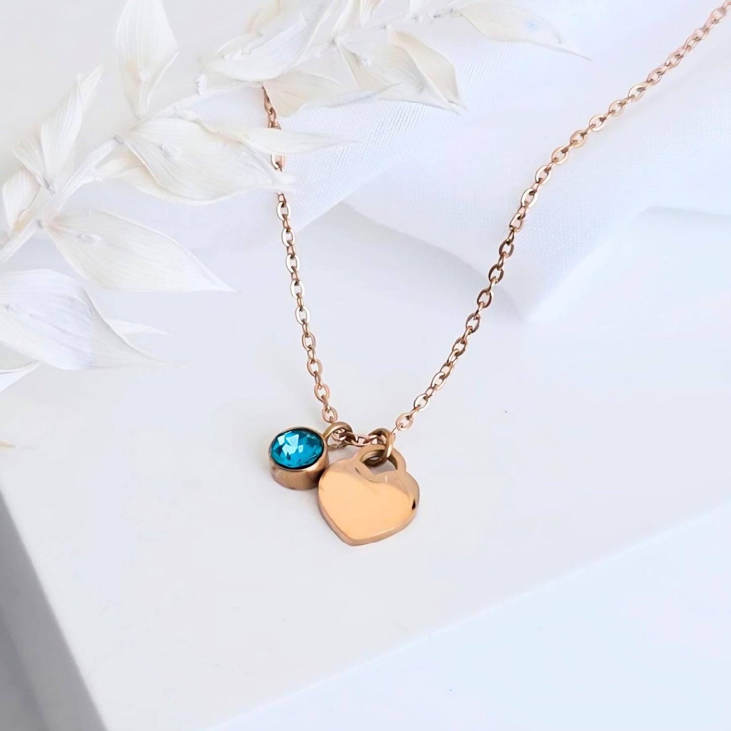 Personalisierte Herz Halskette mit Gravur & Geburtsstein - Geschenk für Frauen - Edelstahl vergoldet,wasserfest – Namenskette Mutter Tochter