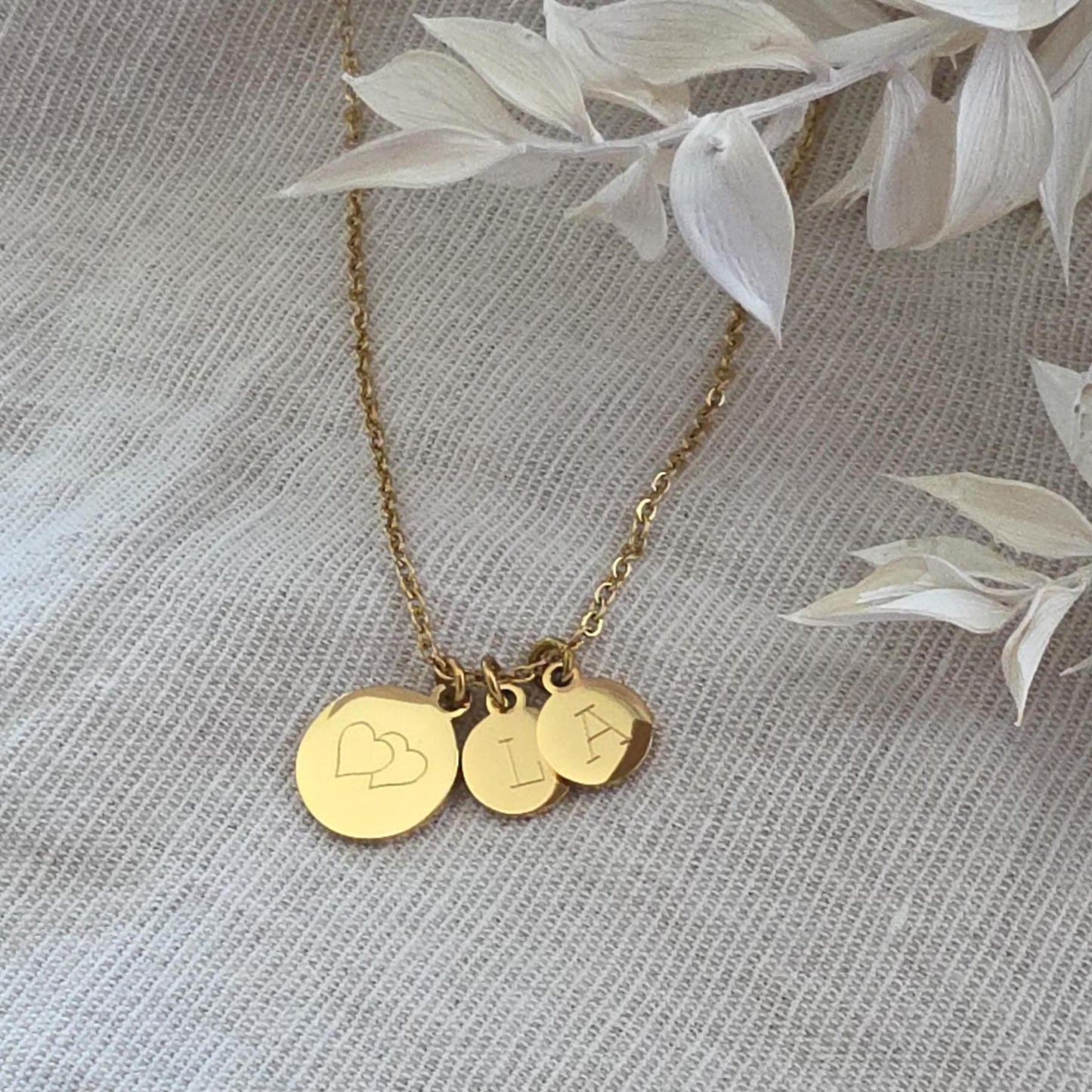Personalisierte Kette mit Namensgravur | Edelstahl Schmuck vergoldet | Halskette mit Buchstaben Anhänger | personalisierte Geschenke Frauen