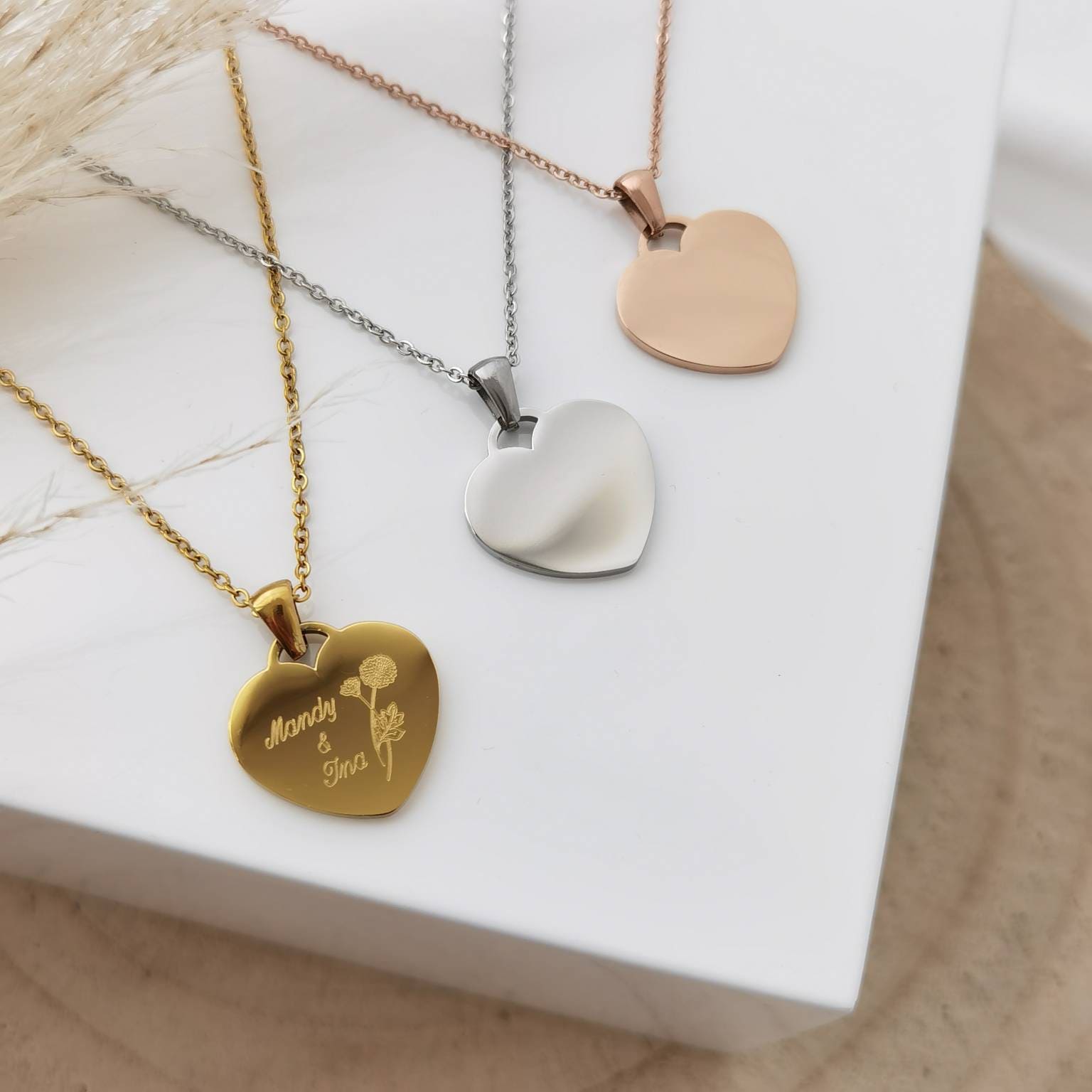 Kette aus Edelstahl mit Gravur Herzen