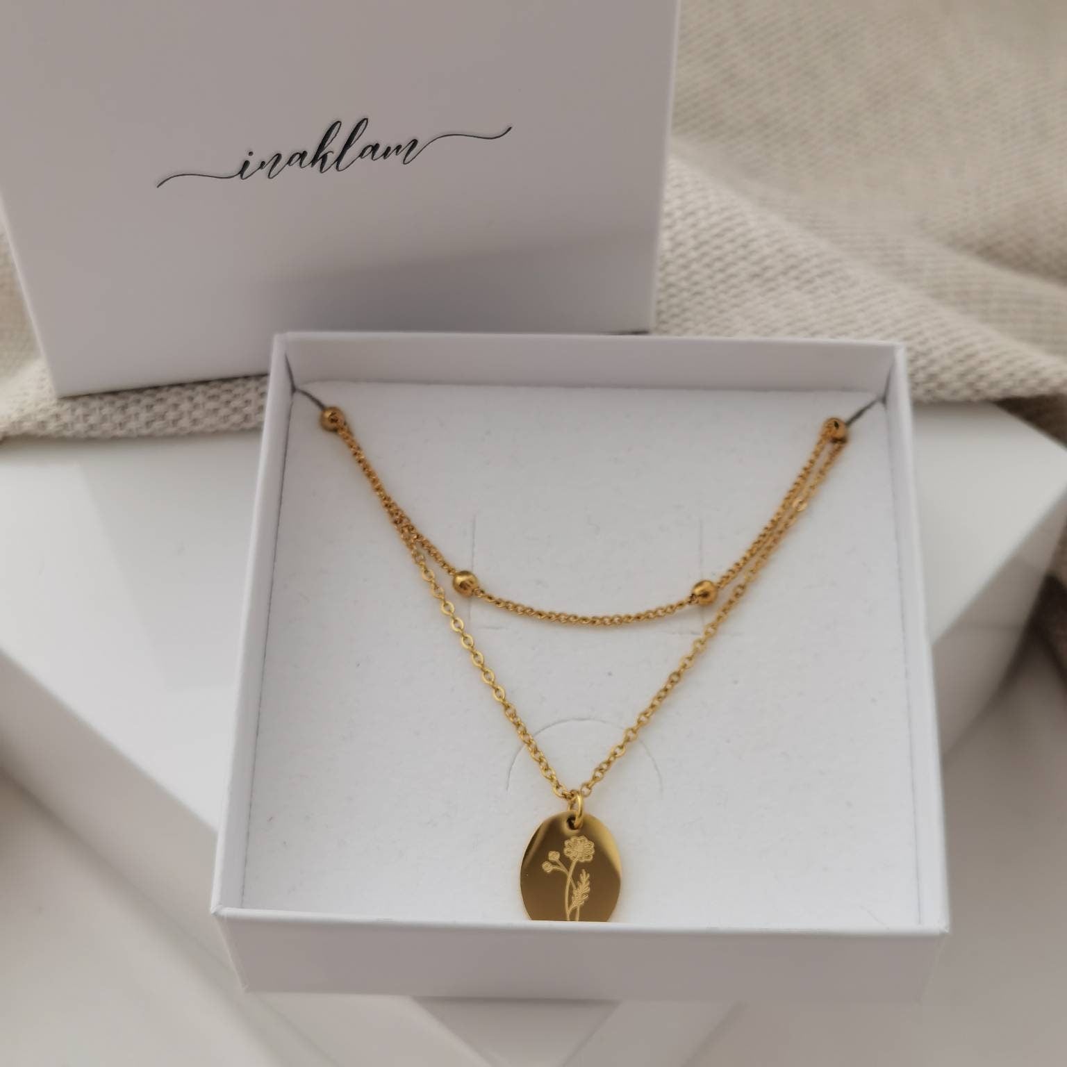 Mehrreihige, personalisierte Plättchen Kette in Gold & Silber aus Edelstahl, Halskette mit ovalem Gravurplättchen, personalisiertes Geschenk
