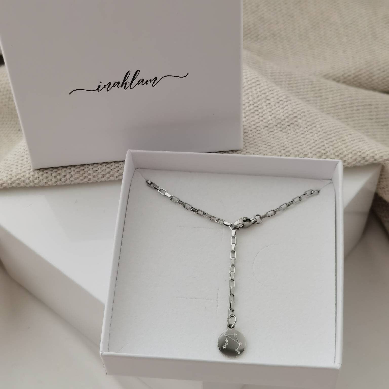 Personalisierte Kette in Gold,Rosé,Silber aus Edelstahl,12mm Gravur Plättchen Anhänger,Namenskette,Buchstabenkette,Personalisiertes Geschenk
