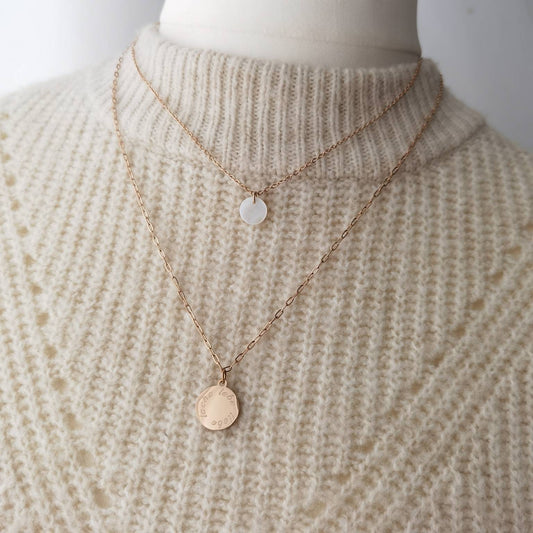 Mehrreihige, personalisierte Plättchen Kette in Gold,Silber & Rosé aus Edelstahl, Halskette mit Perlmutt Anhänger, Personalisiertes Geschenk