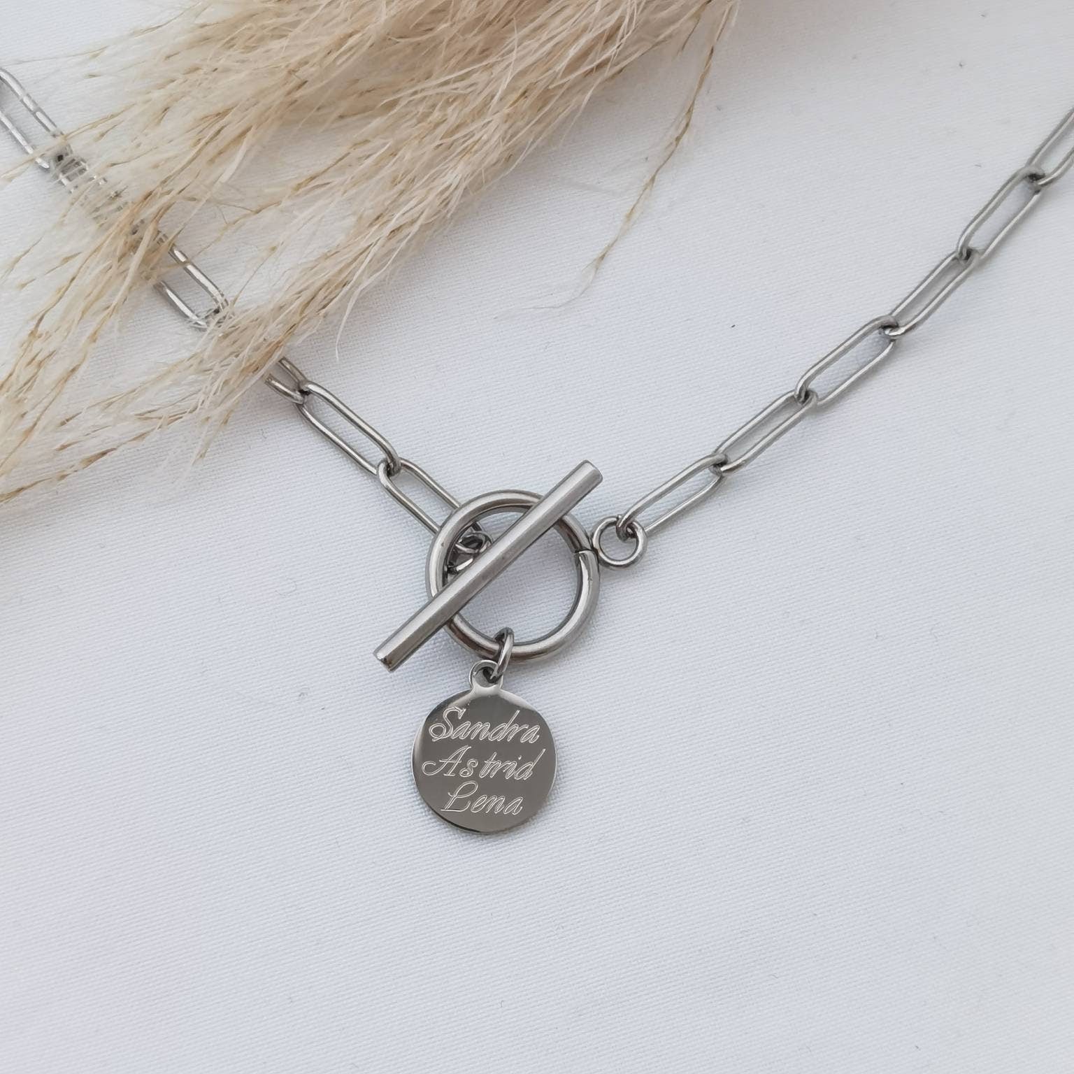 Personalisierte Kette mit Knebelverschluss und 12mm Gravur Plättchen in Gold, Rosé oder Silber aus Edelstahl, personalisiertes Geschenk