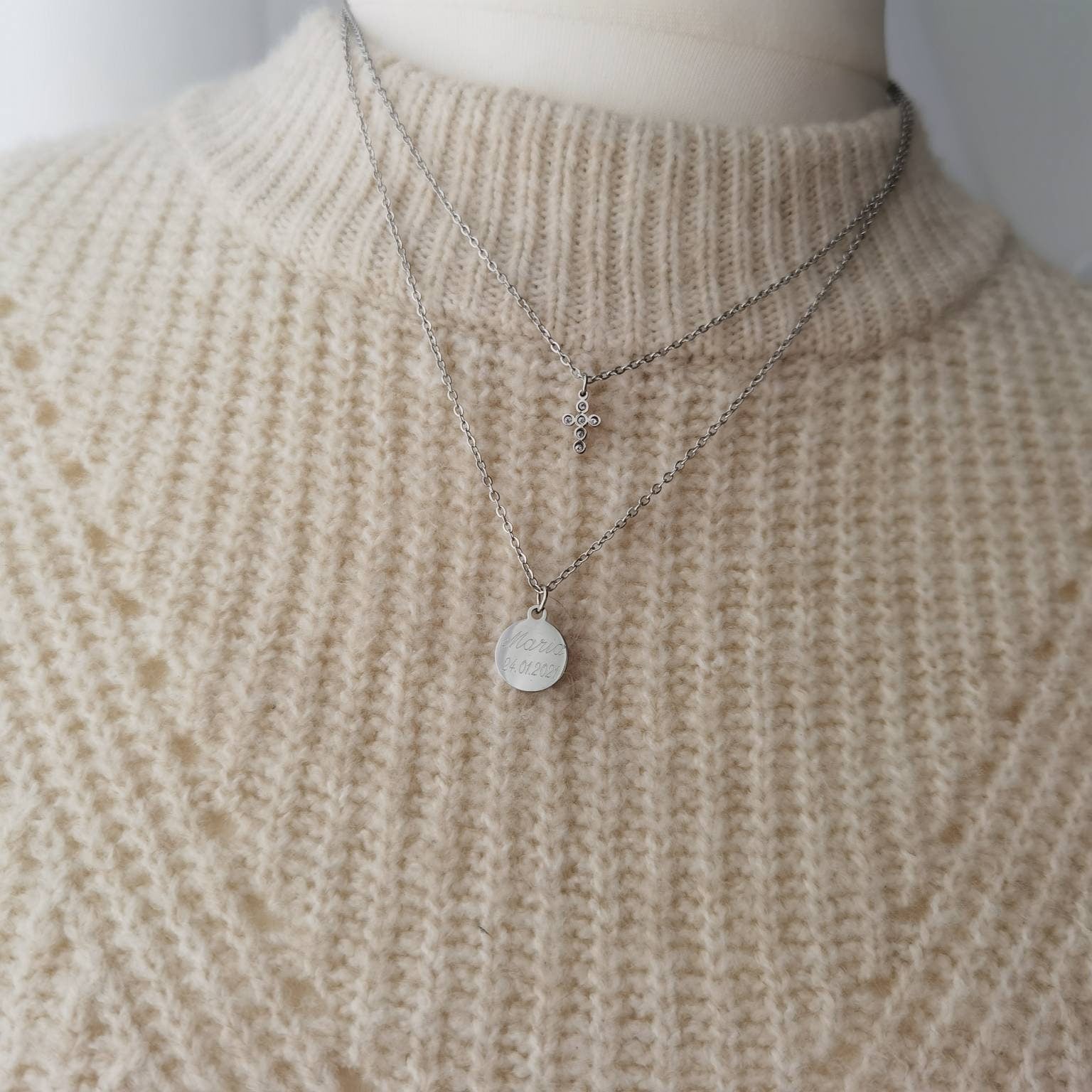 Mehrreihige, personalisierte Plättchen Kette mit Zirkonia Kreuz in Gold & Silber aus Edelstahl, personalisiertes Geschenk Taufe