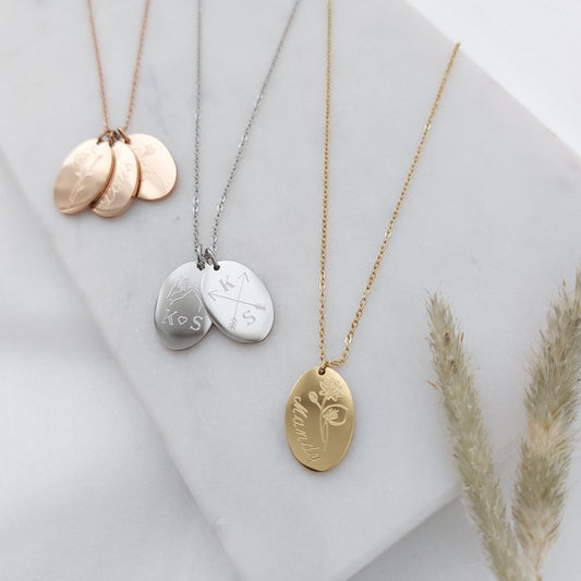 Personalisierte Geburtsblumenkette in Gold, Silber, Rosé mit ovalen 18mm Plättchen Anhängern, personalisiertes Geschenk für Frauen, Freundin