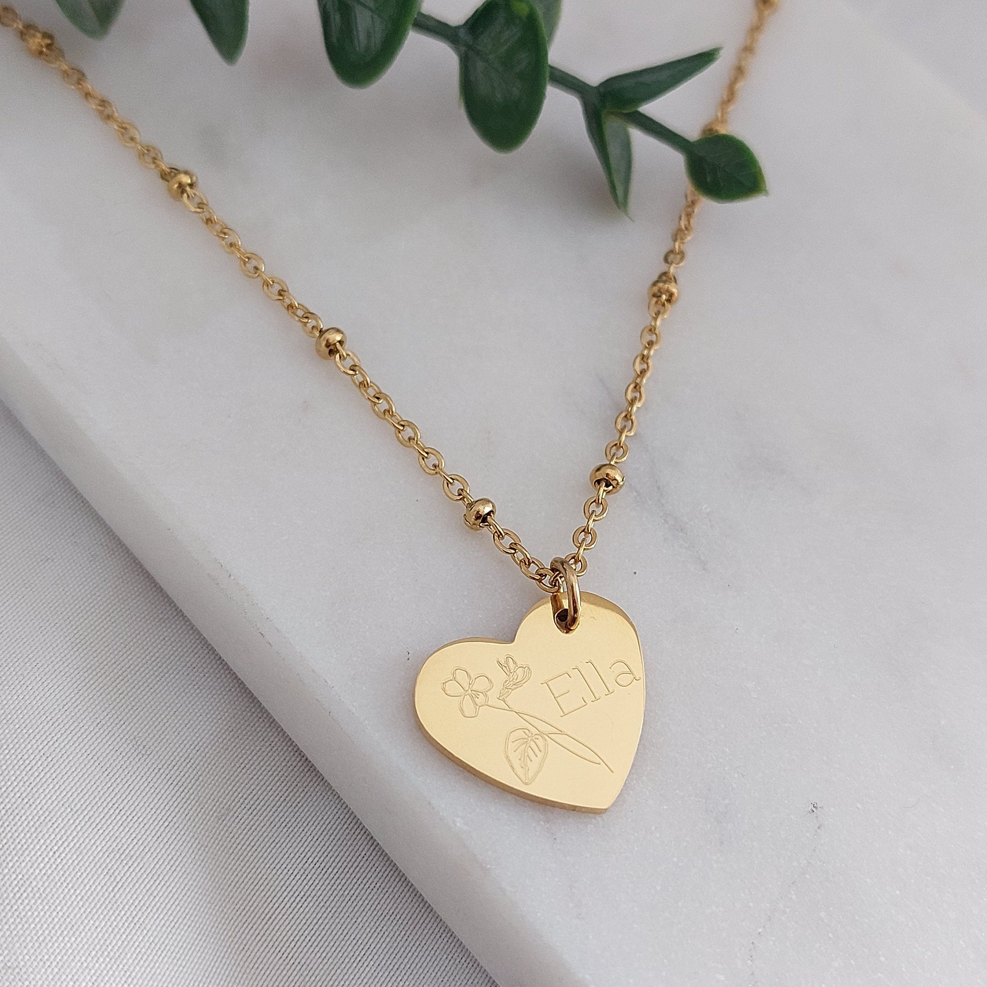 Personalisierte Herz Kette mit Gravur in Gold, Silber & Rosé, Kette mit Herz Anhänger personalisiert als Geschenk für sie