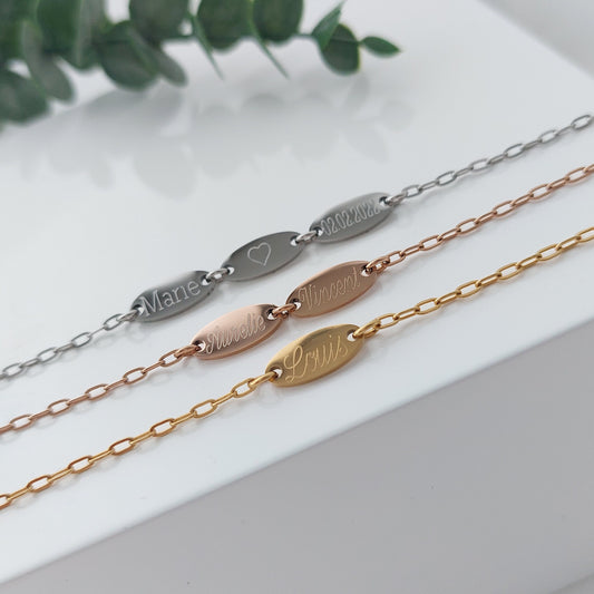 Personalisiertes Gravur Armband in Gold, Silber, Rosé, Armkette mit Buchstaben Plättchen, Namensarmband, Personalisiertes Geschenk Frauen
