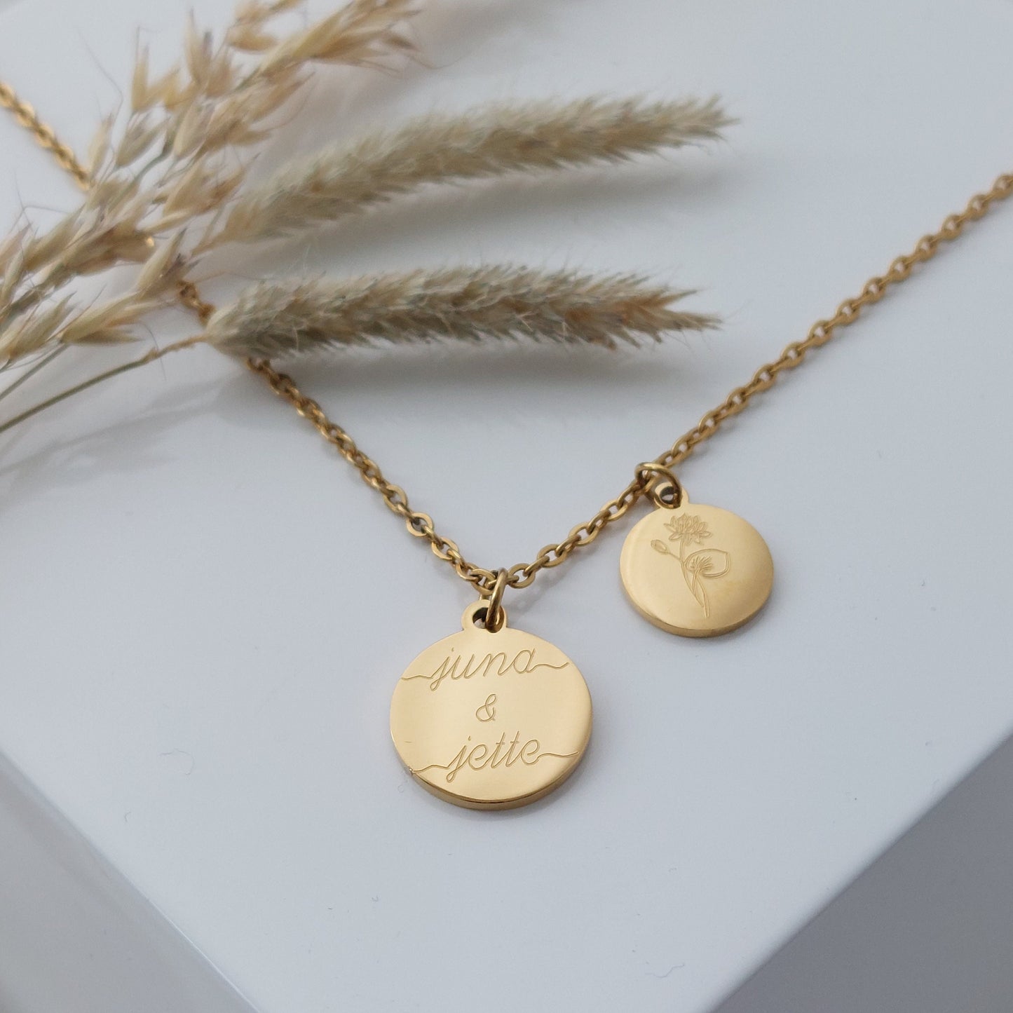 Personalisierte Kette mit 2 Gravur Plättchen Anhänger in Gold, Silber, Rosé, Buchstaben Kette gold, personalisiertes Geschenk Mama