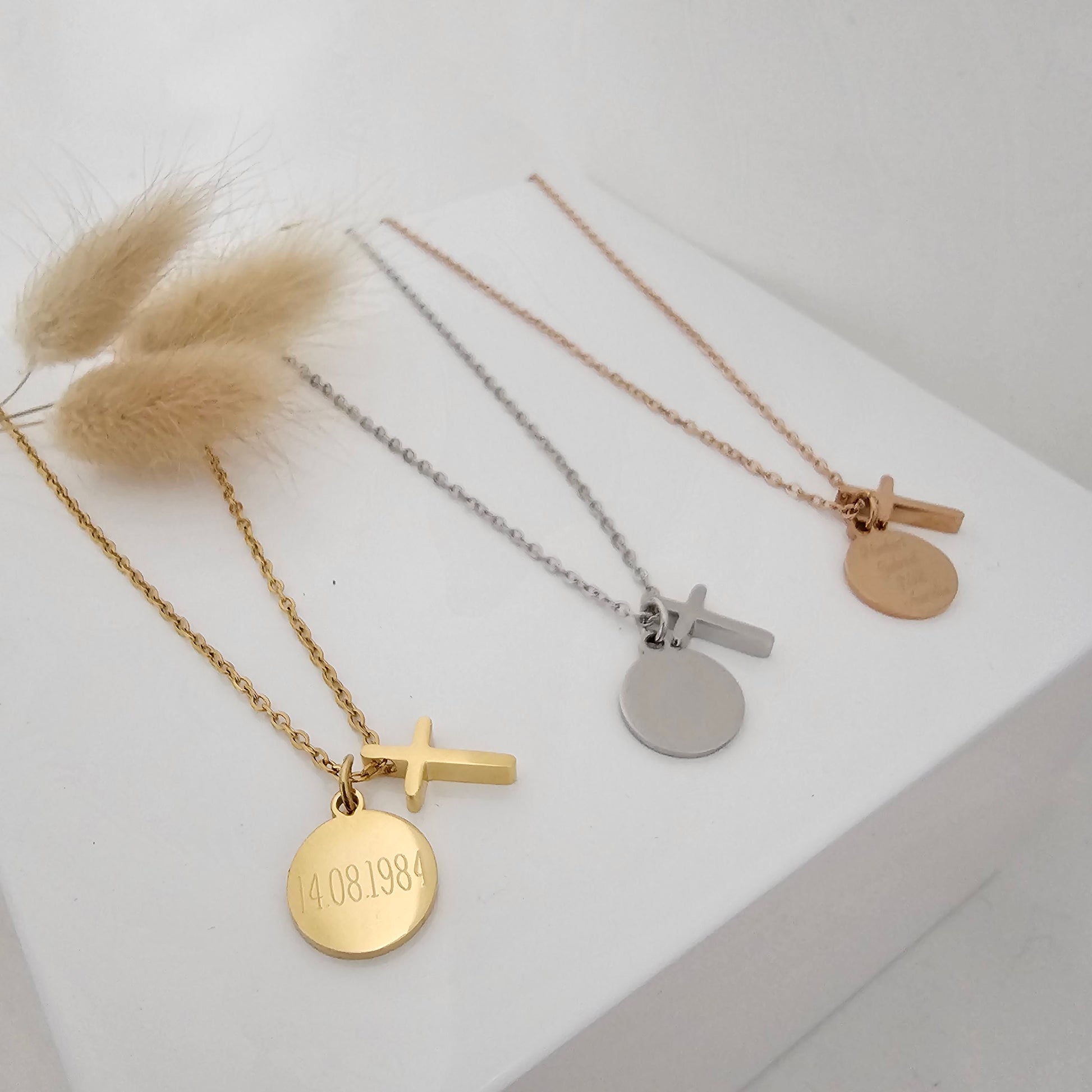 Personalisierte Kreuzkette|besonderes Geschenk|beste Freundin|beste Mama|beste Trauzeugin|zur Geburt|zum Geburtstag|zur Taufe|zu Weihnachten