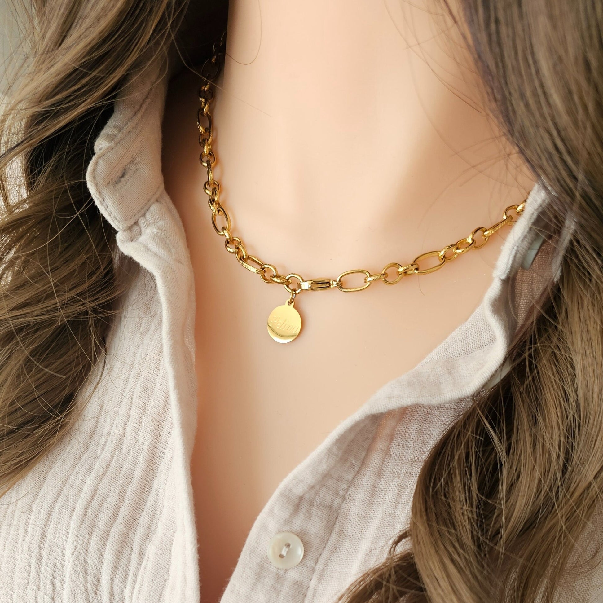 Personalisierte Chunky Kette in Gold oder Silber | grobe Edelstahlkette mit Gravur Anhänger | grobgliedrige Kette mit Buchstaben Plättchen