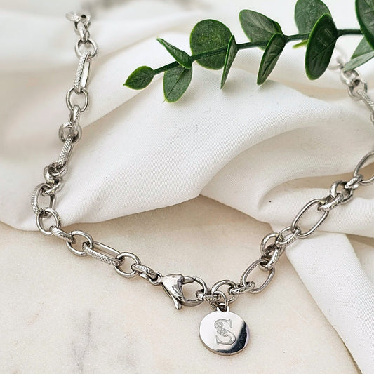 Personalisierte Chunky Kette in Gold oder Silber | grobe Edelstahlkette mit Gravur Anhänger | grobgliedrige Kette mit Buchstaben Plättchen