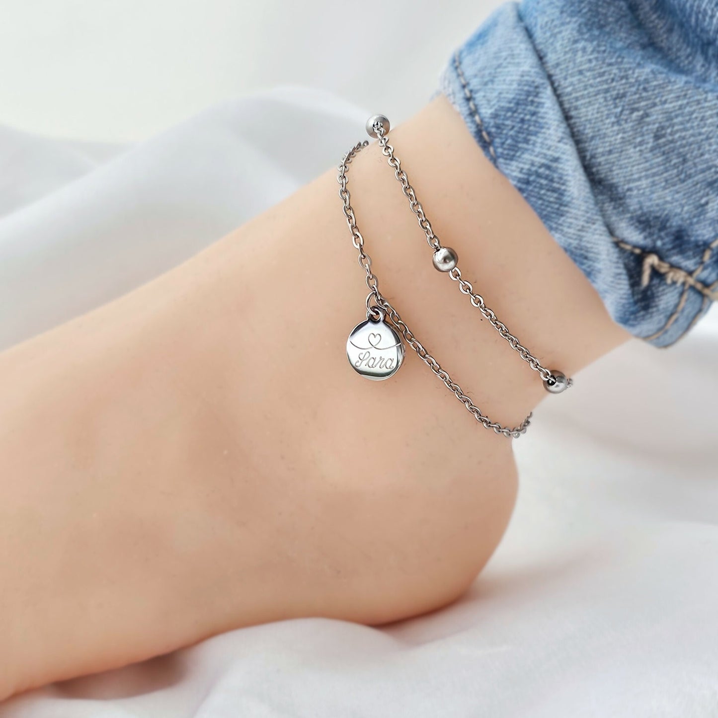 Doppelreihiges Kugel Fußkettchen mit Gravur Anhängern in 10mm