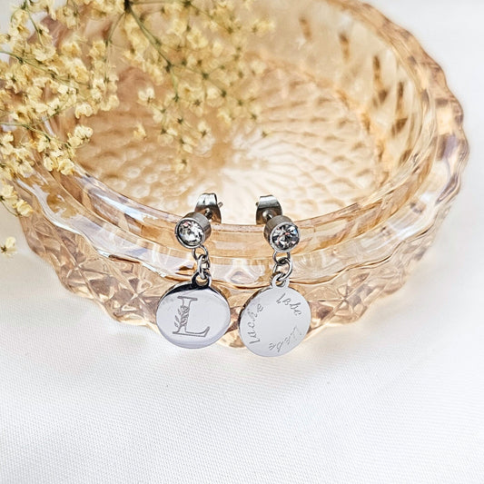 Zirkonia Ohrstecker personalisiert mit Gravur Plättchen Anhänger Gold, Silber | personalisierte Geschenke | Damen Schmuck | wasserfest