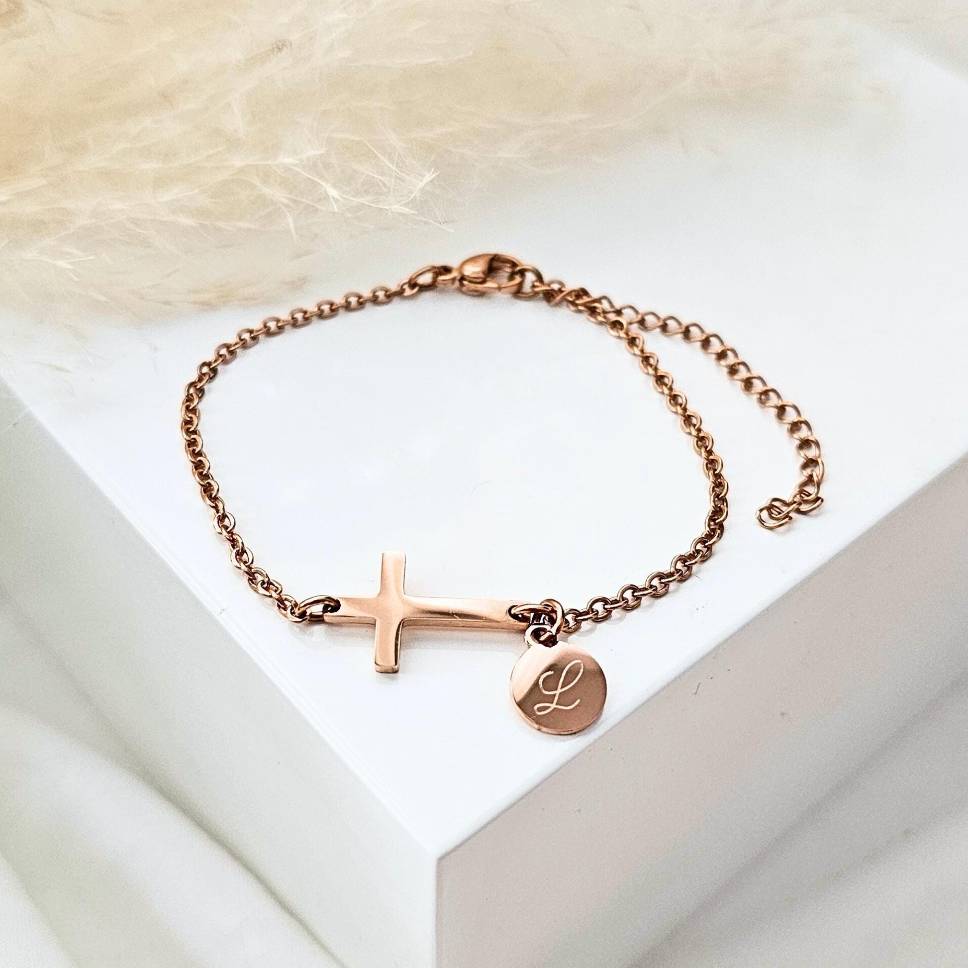 Personalisiertes Tauf Armband in Gold,Silber,Rosé|Armband mit Kreuz und Gravur Plättchen|Geschenk zur Kommunion|Geschenk Konfirmation
