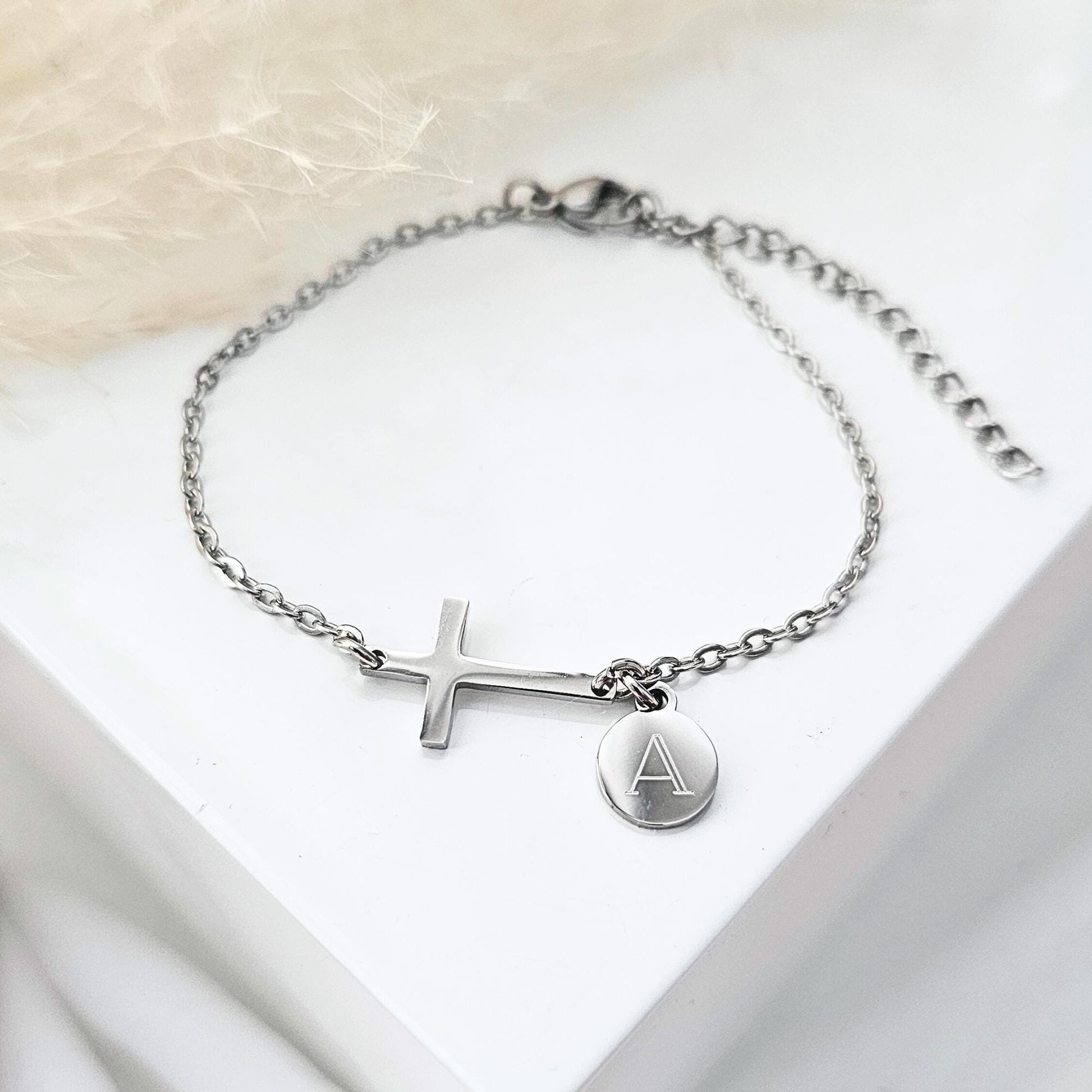 Personalisiertes Tauf Armband in Gold,Silber,Rosé|Armband mit Kreuz und Gravur Plättchen|Geschenk zur Kommunion|Geschenk Konfirmation
