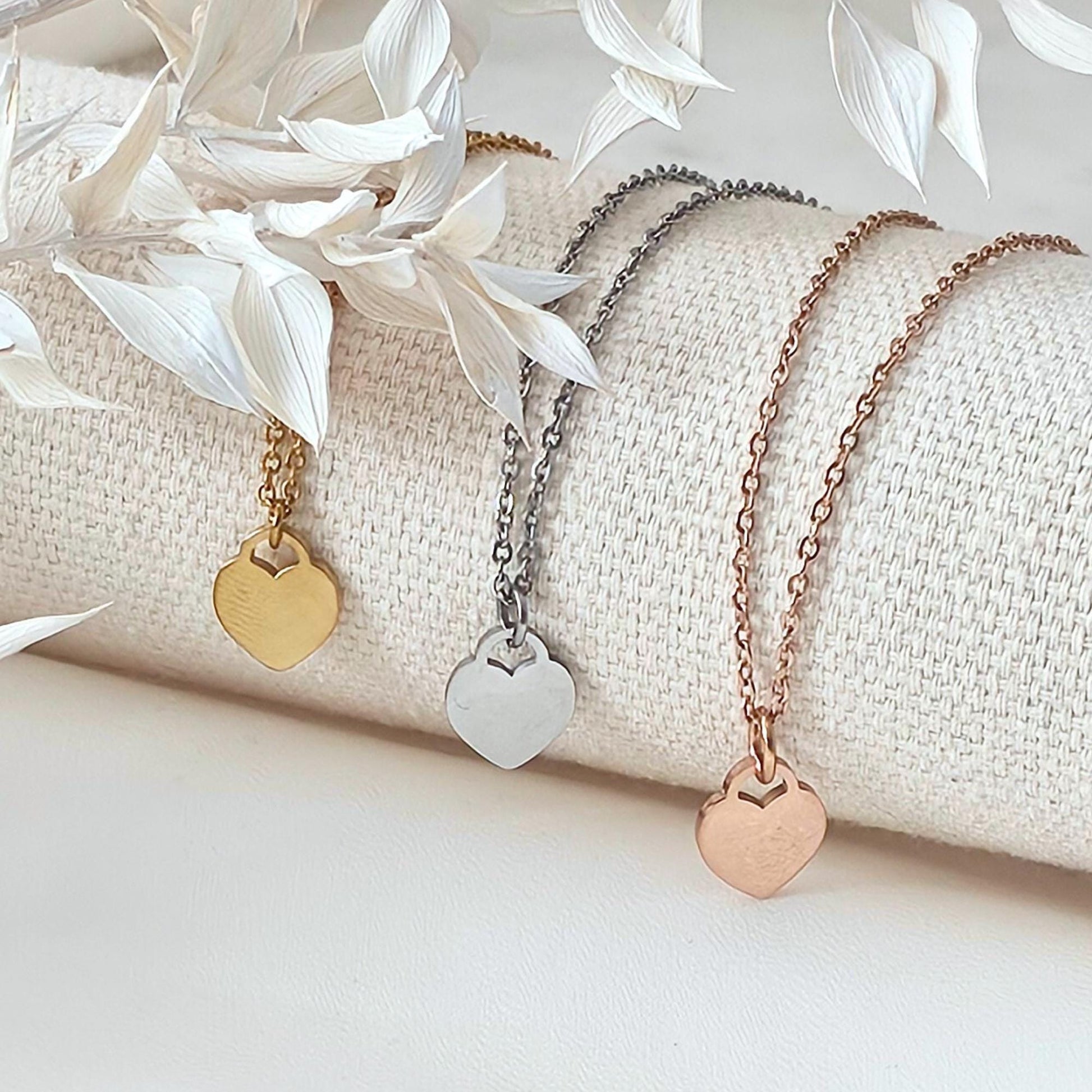 Kette aus Edelstahl mit Gravur Herzen