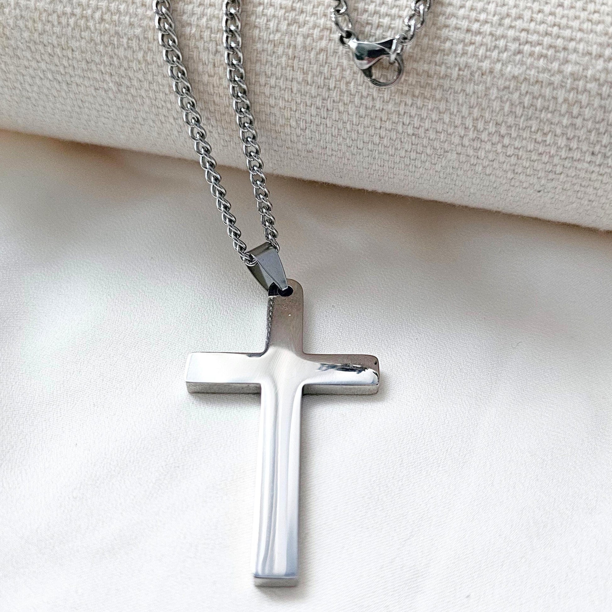 Herren Kreuzkette mit Gravur in Gold,Silber & Schwarz | Männer Kette mit Kreuz Anhänger personalisiert | personalisierte Weihnachtsgeschenke