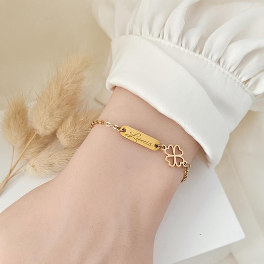 Personalisiertes Glücks Armband in Gold,Silber | Armband mit Kleeblatt und Gravur Plättchen | Geschenk zur Einschulung | Glücksbringer
