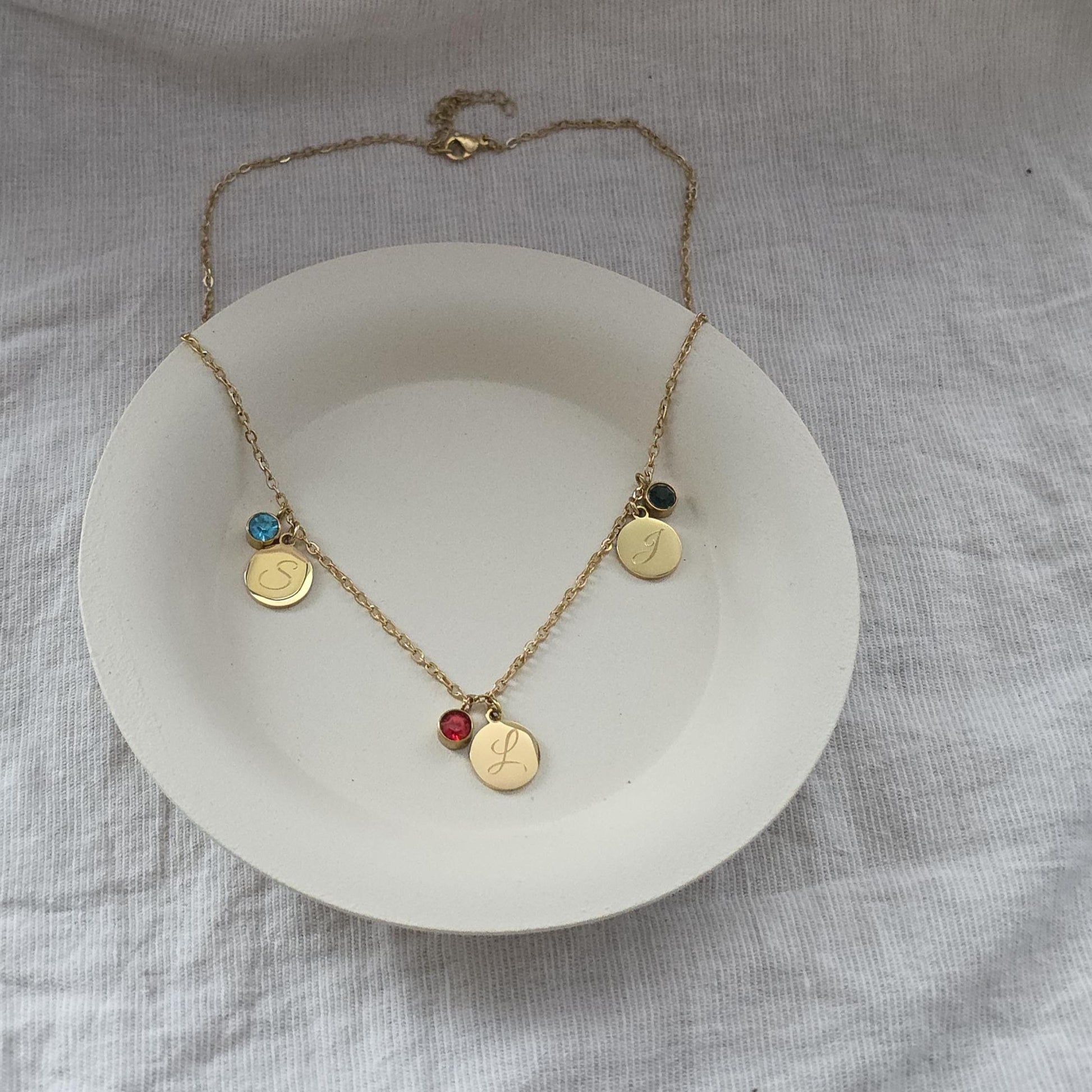 Familienkette mit Geburtssteinen | Kette mit Gravur Anhänger aus Edelstahl | personalisiertes Geschenk für Mama | besonderer Schmuck