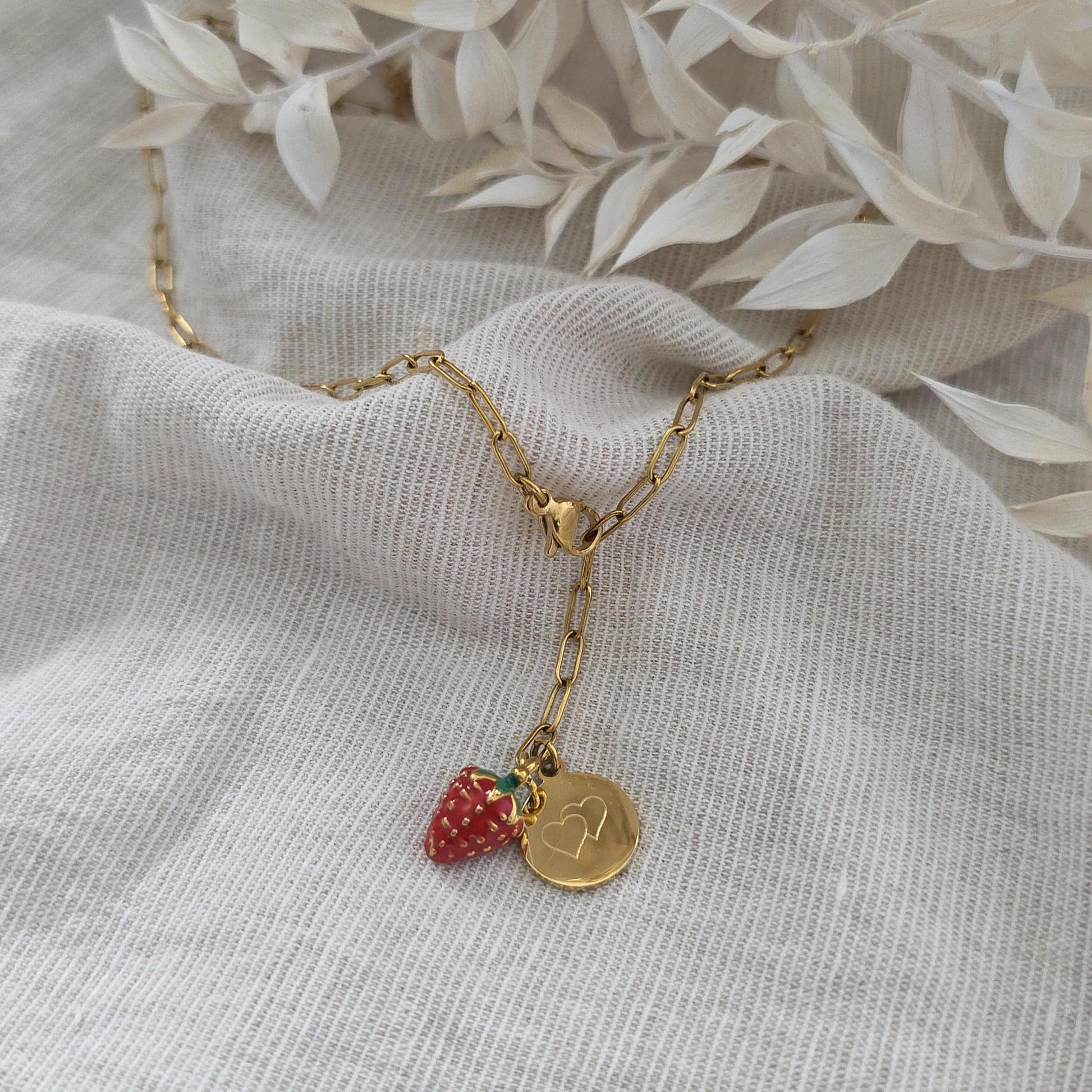 Y-Kette mit Erdbeer Anhänger und Gravur Plättchen | wasserfeste Edelstahl Kette| personalisiertes Geschenk | Halskette mit Erdbeer Charm