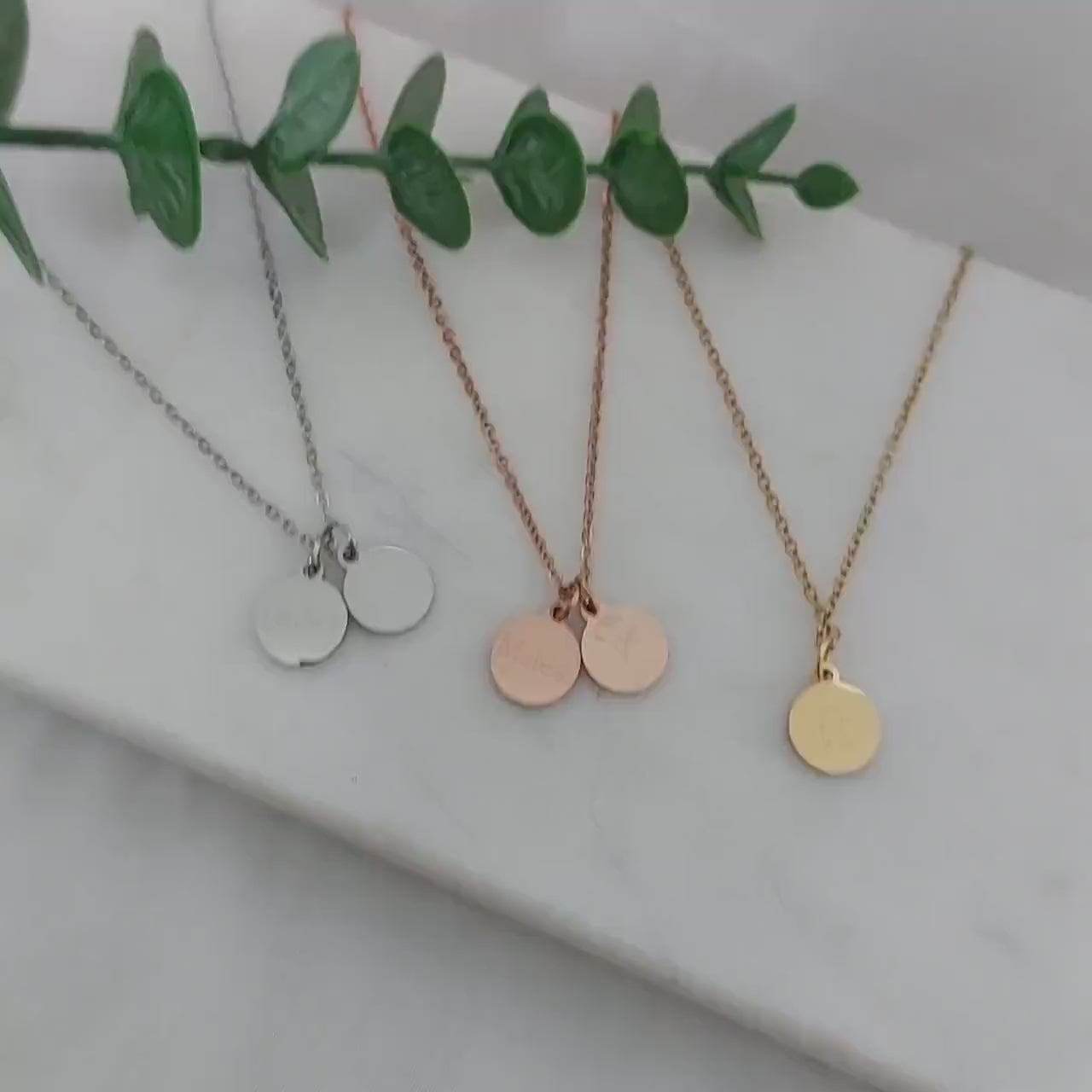 Plättchen Kette personalisiert in Gold, Silber & Rosé mit Gravur Anhänger 10mm, personalisierte Namens Kette, personalisiertes Geschenk
