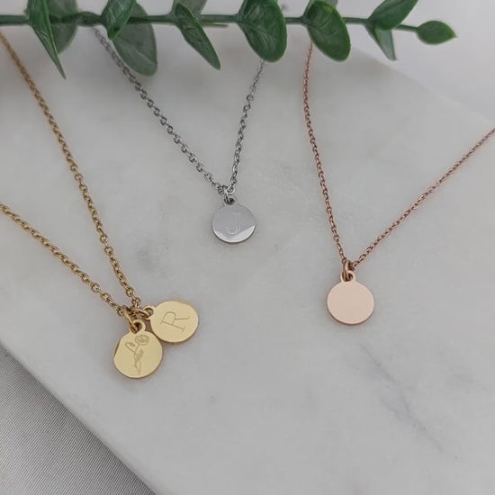 Plättchen Kette personalisiert in Gold,Silber & Rosé mit 8mm Gravur Anhänger, personalisierte Buchstaben Kette, Gravur Kette mit Buchstaben