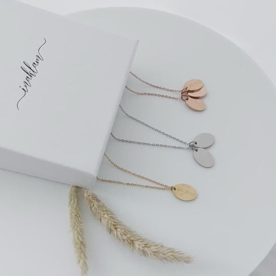 Personalisierte Geburtsblumenkette in Gold,Silber,Rosé mit ovalen 13x9mm Plättchen Anhängern, personalisiertes Geschenk für Frauen, Freundin