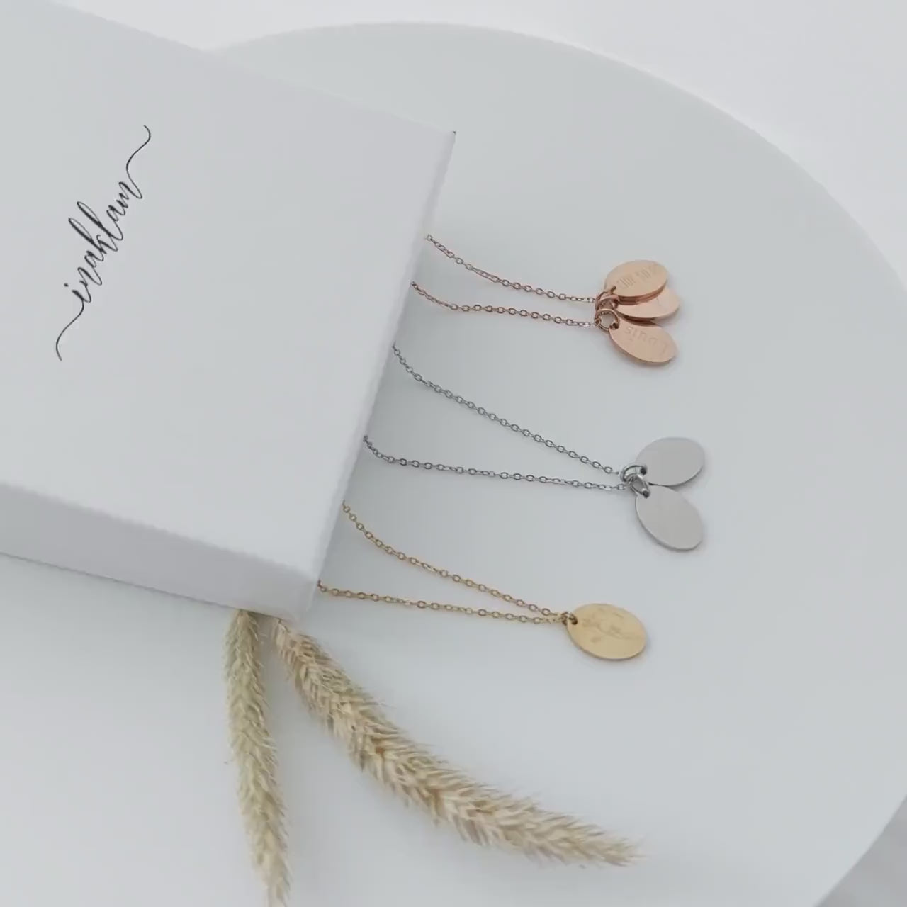 Personalisierte Geburtsblumenkette in Gold,Silber,Rosé mit ovalen 13x9mm Plättchen Anhängern, personalisiertes Geschenk für Frauen, Freundin