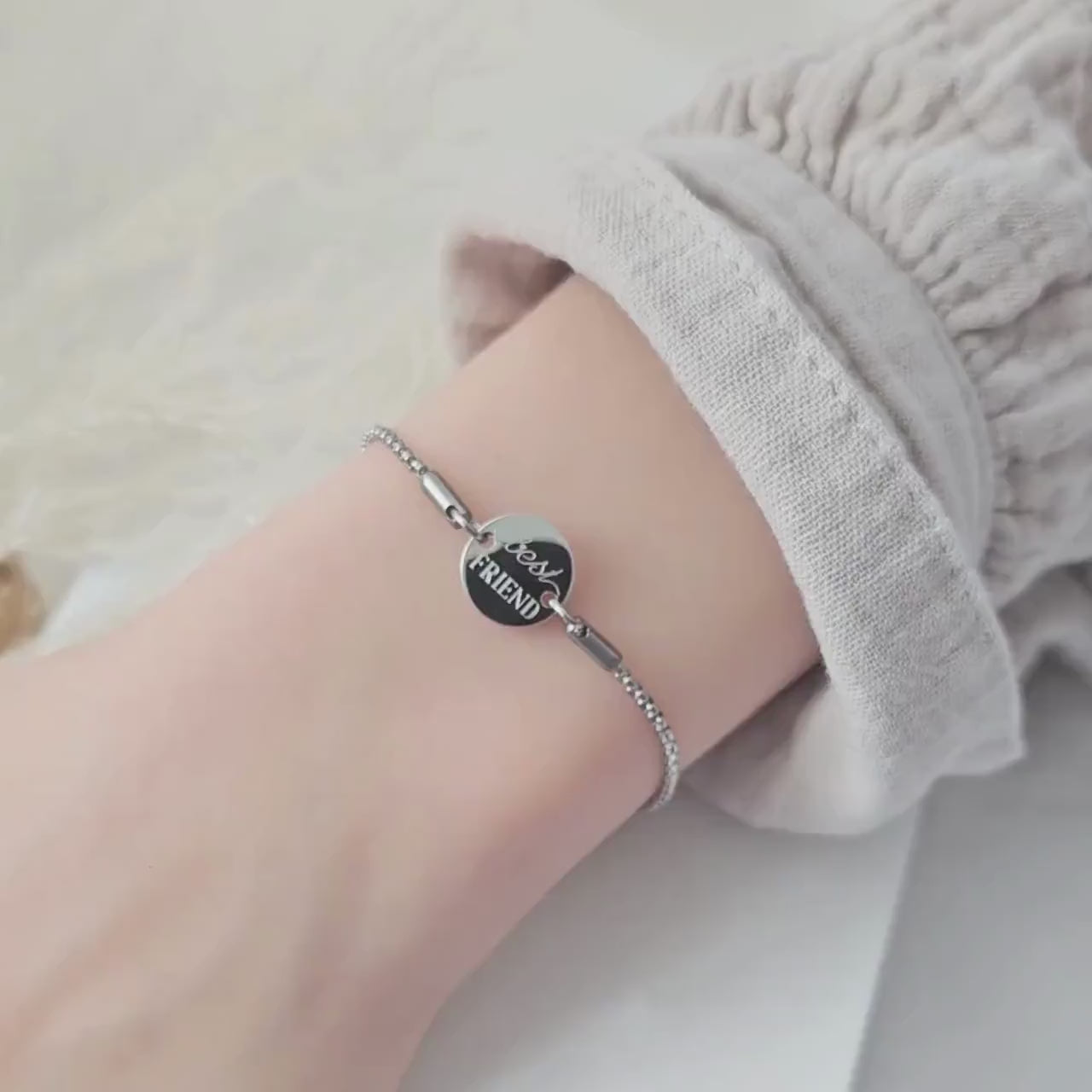 Personalisiertes Armband mit Schiebeverschluss, Armband mit Namen, personalisierte Geschenke, Armkette mit Buchstaben, Schiebearmband