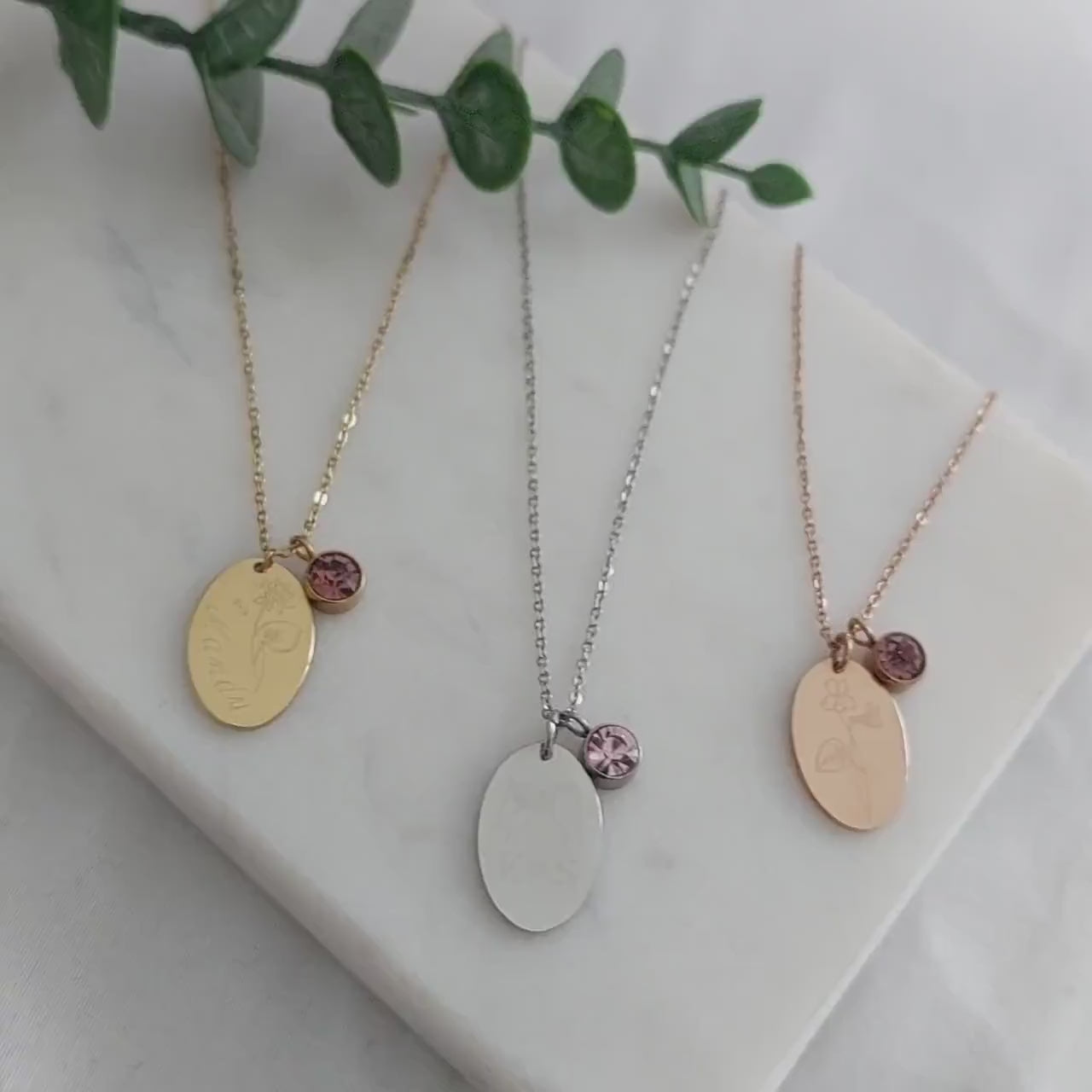 Personalisierte Geburtsstein Kette in Gold, Silber, Rosé mit ovalen 18mm Plättchen Anhängern, personalisiertes Geschenk für Frauen, Freundin