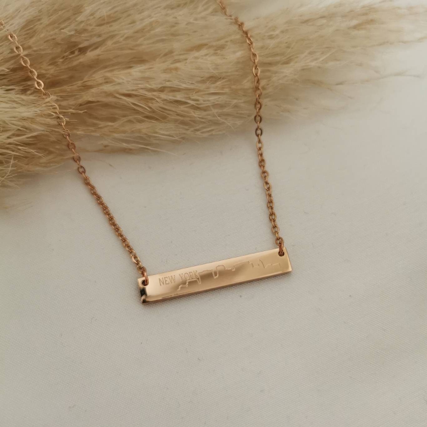 Kette mit Gravur Plättchen in Gold, Silber, Rosé. Personalisierte Kette mit Gravur Anhänger, Namenskette, Halskette gold eckiger Anhänger